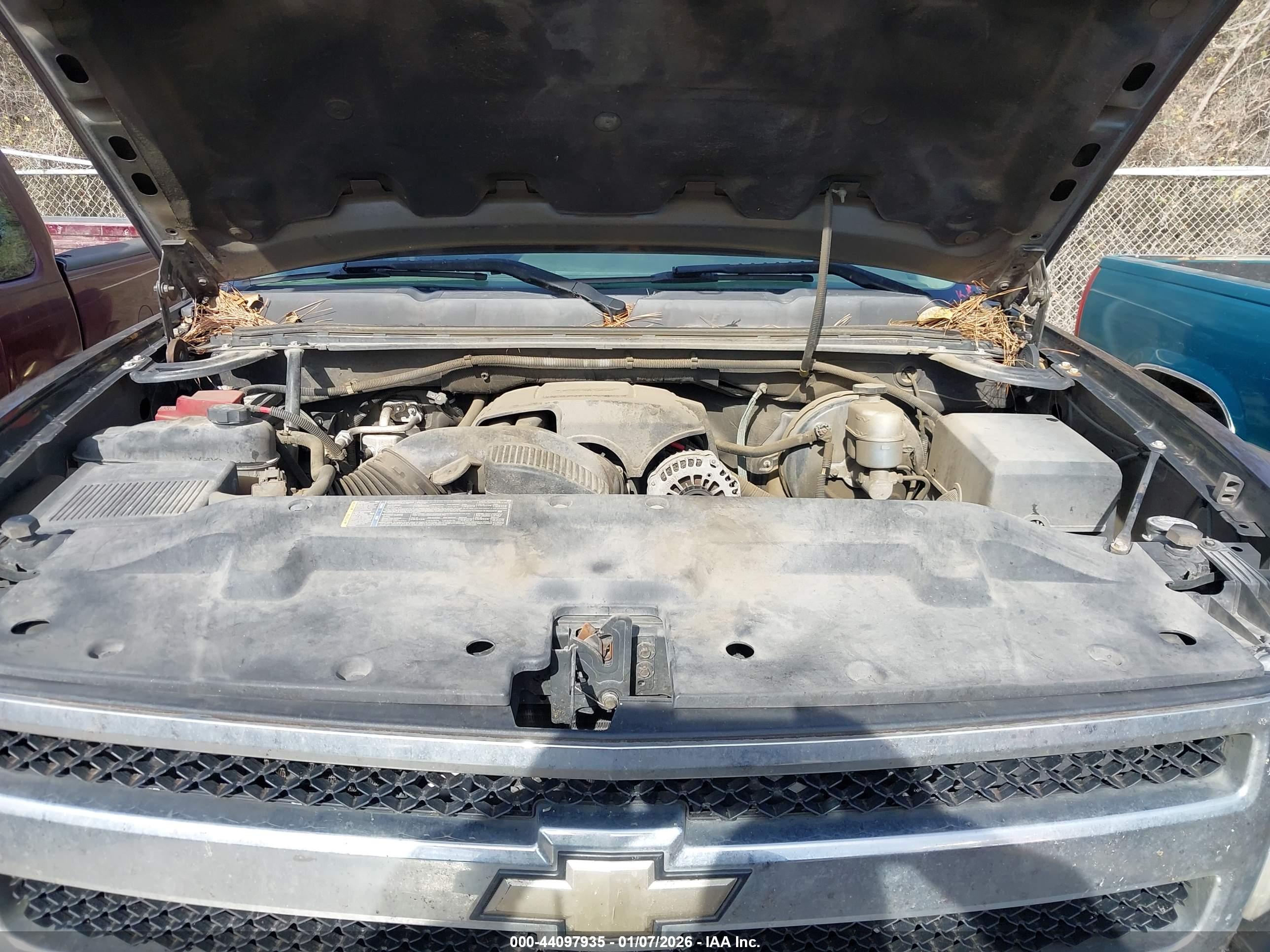 CHEVROLET SILVERADO image 10