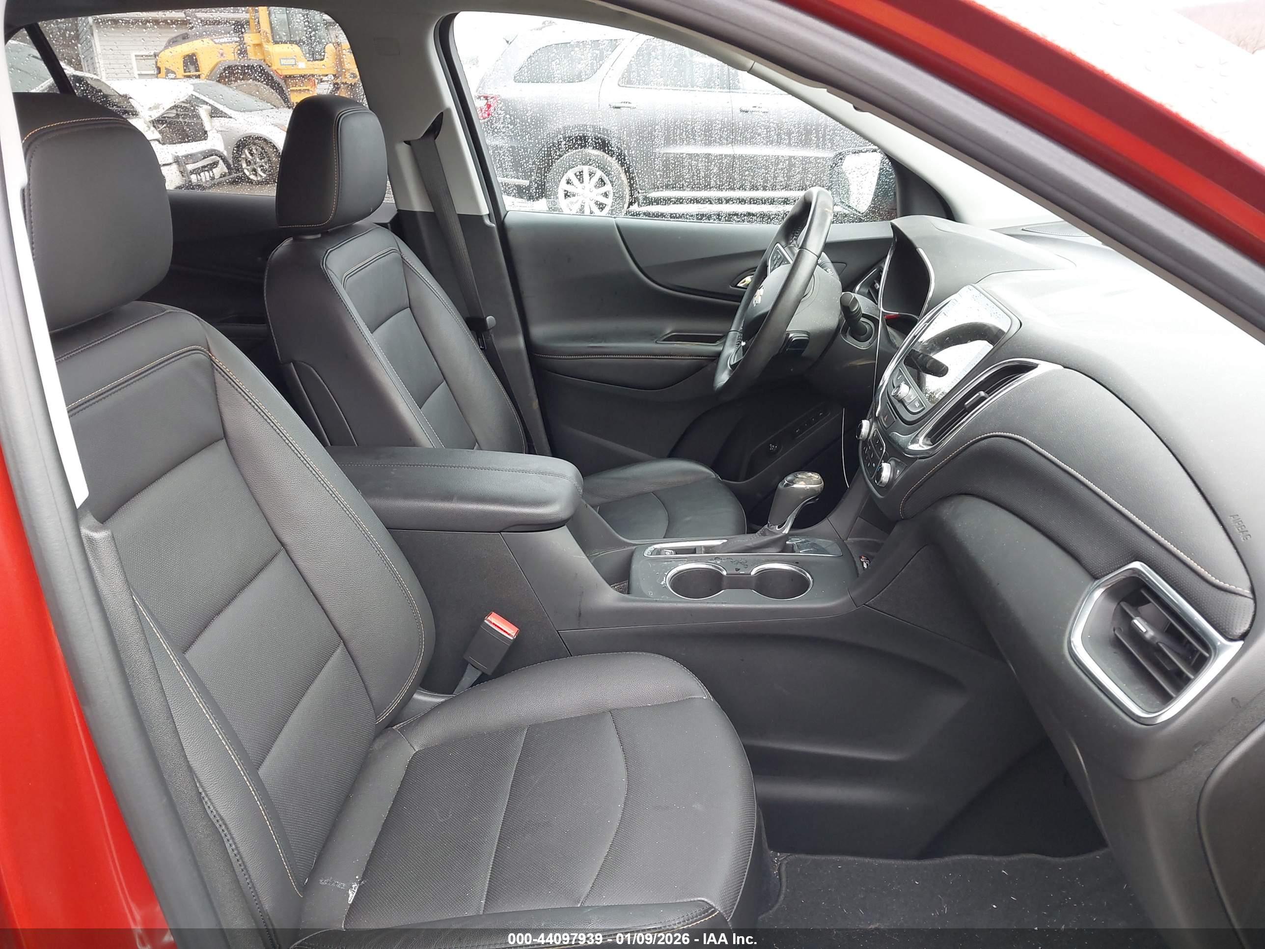 CHEVROLET EQUINOX image 5