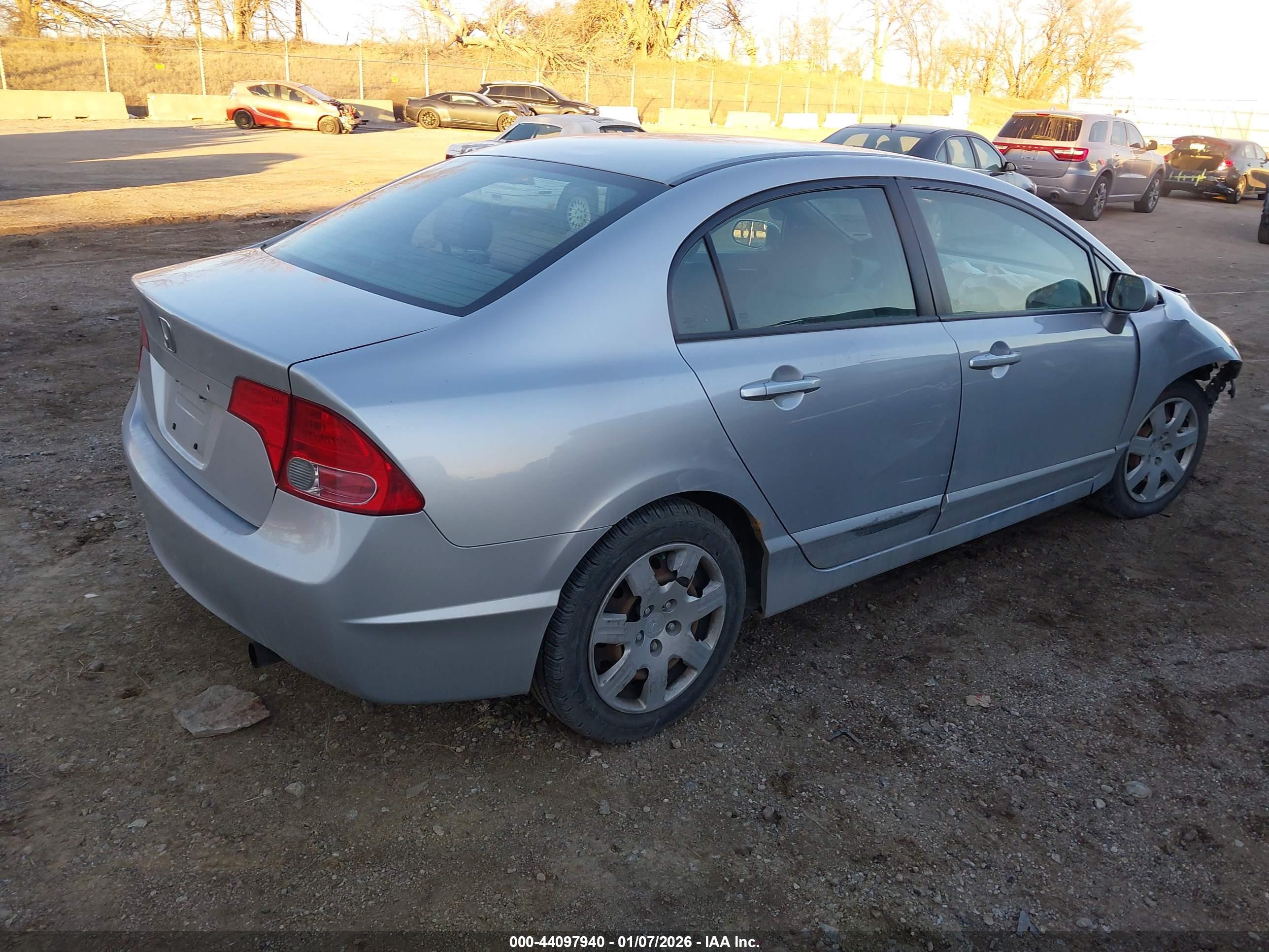 HONDA CIVIC image 4