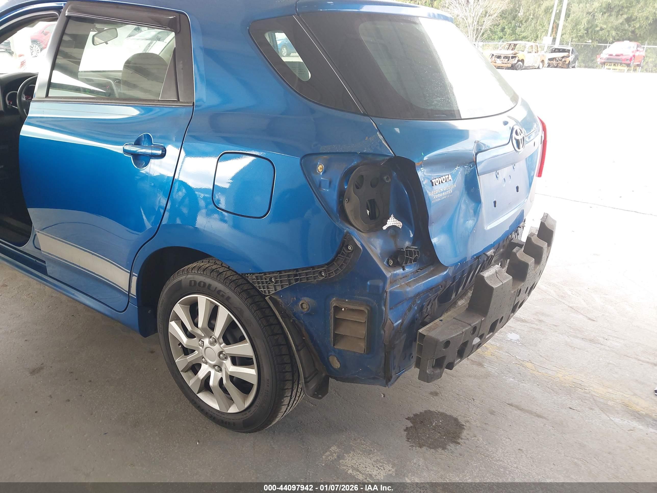 TOYOTA MATRIX image 6