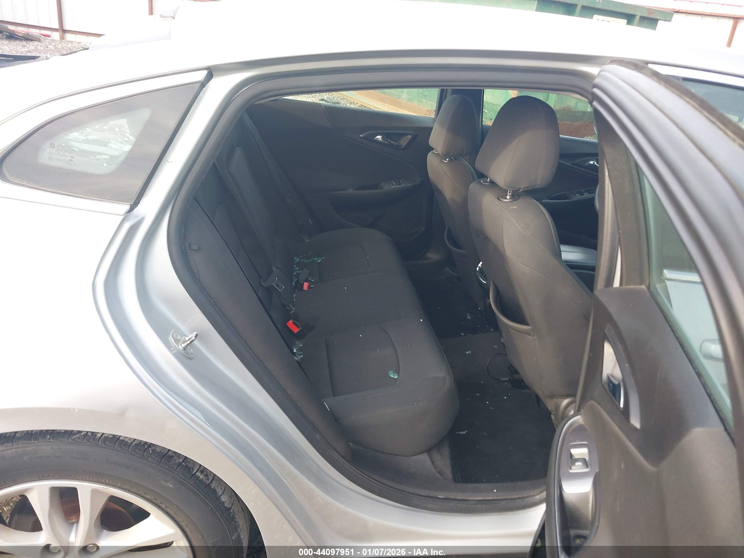 CHEVROLET MALIBU image 8