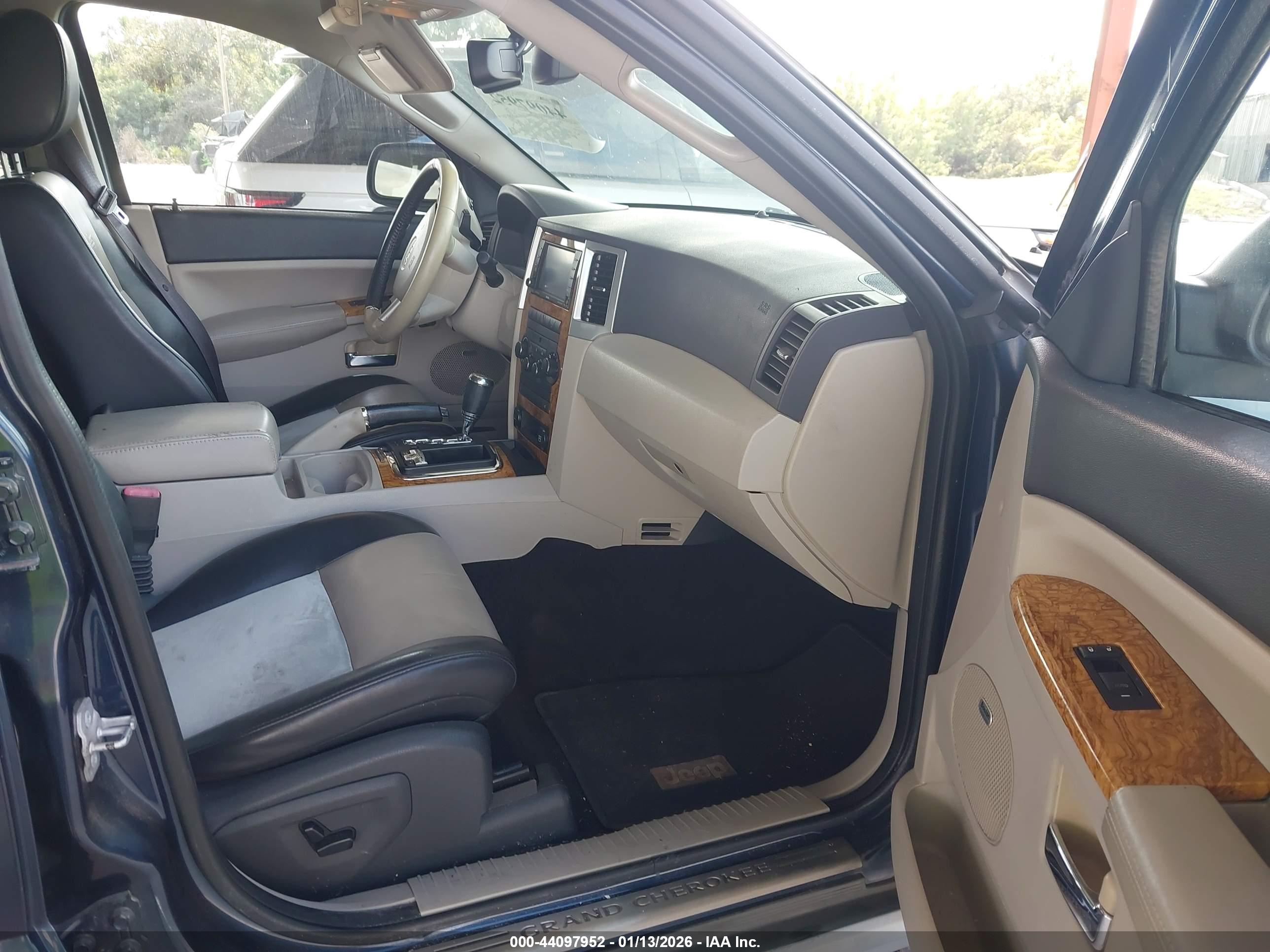 JEEP GRAND image 5