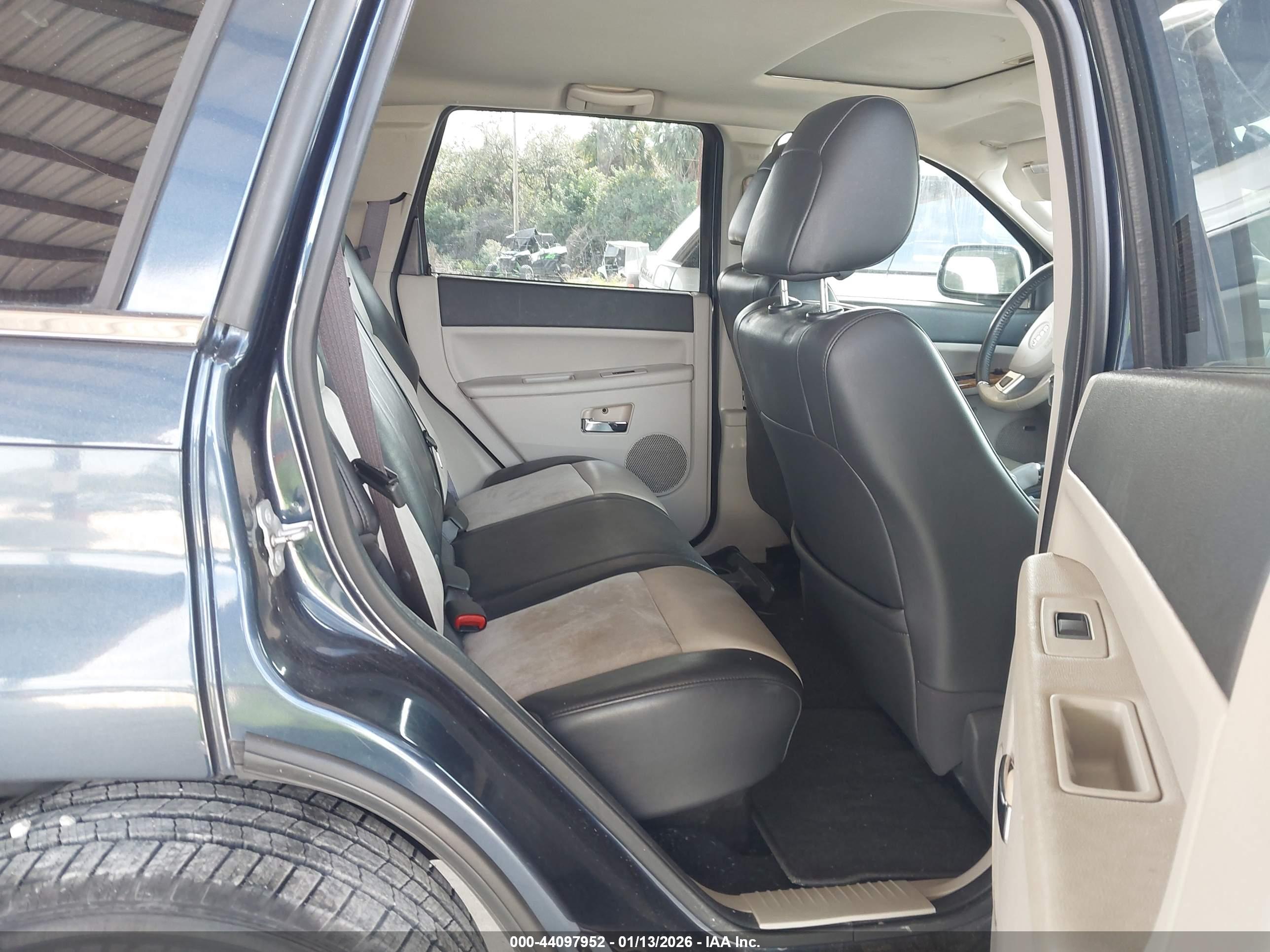 JEEP GRAND image 8