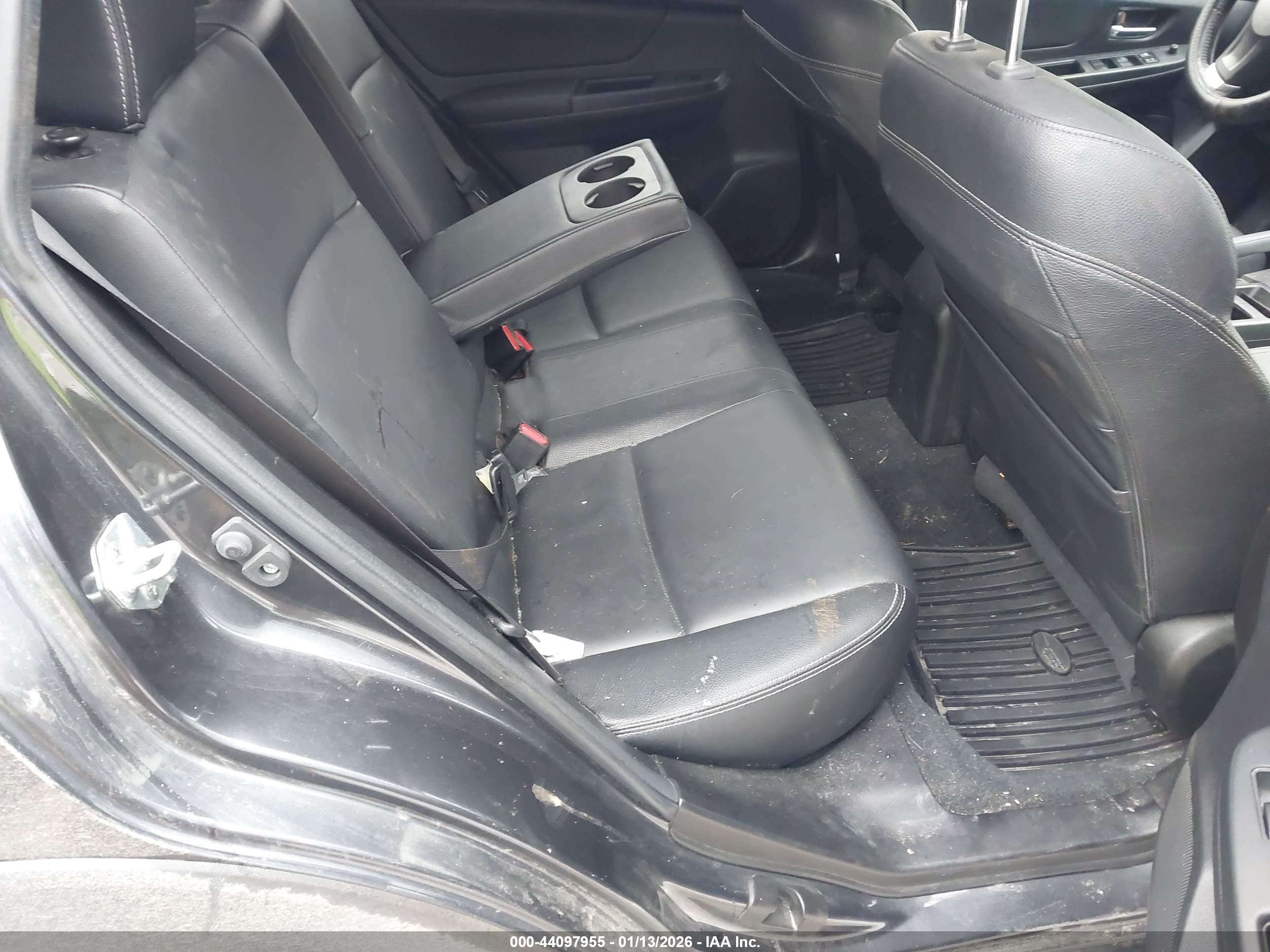 SUBARU XV image 8