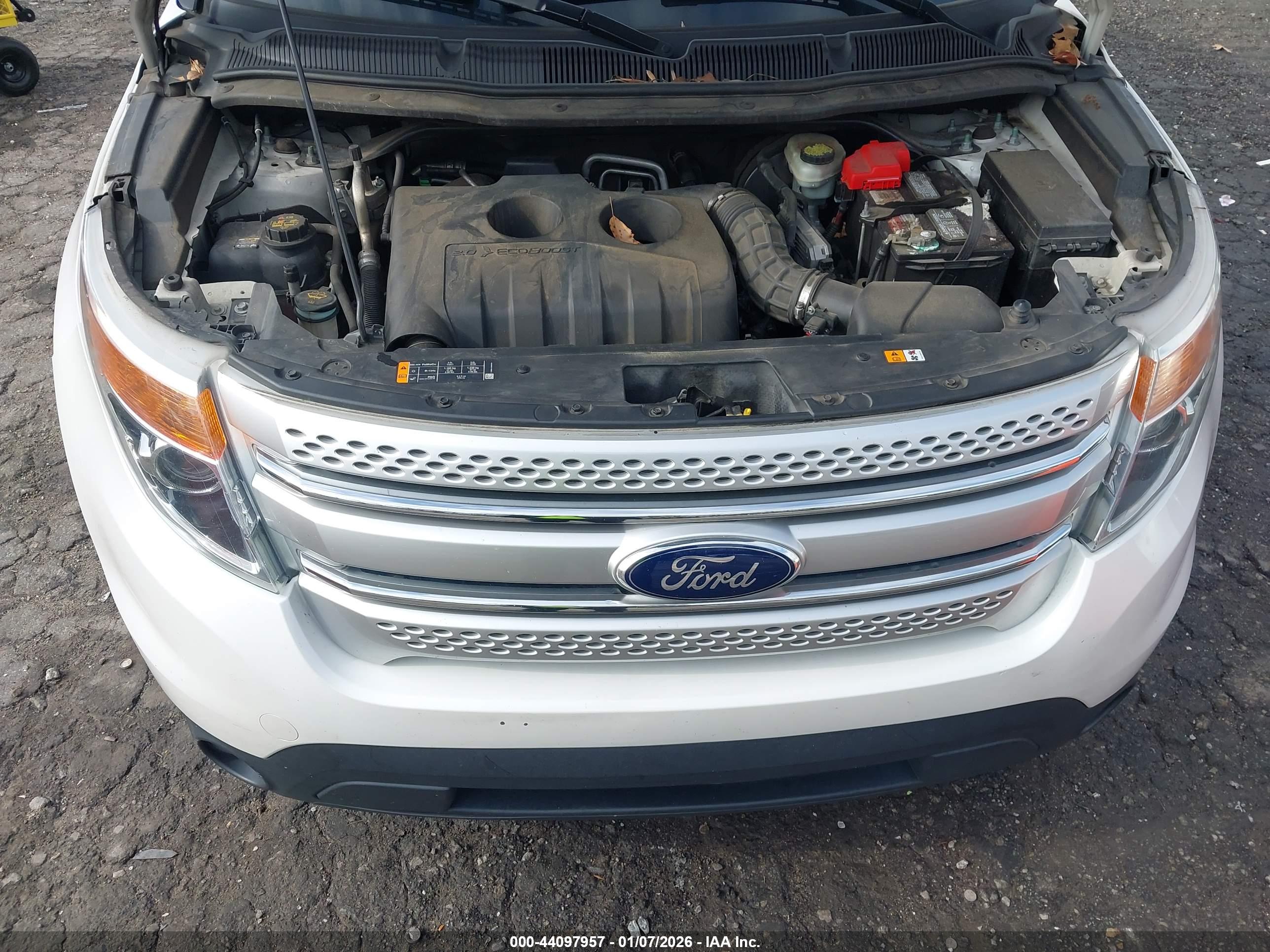 FORD EXPLORER image 10