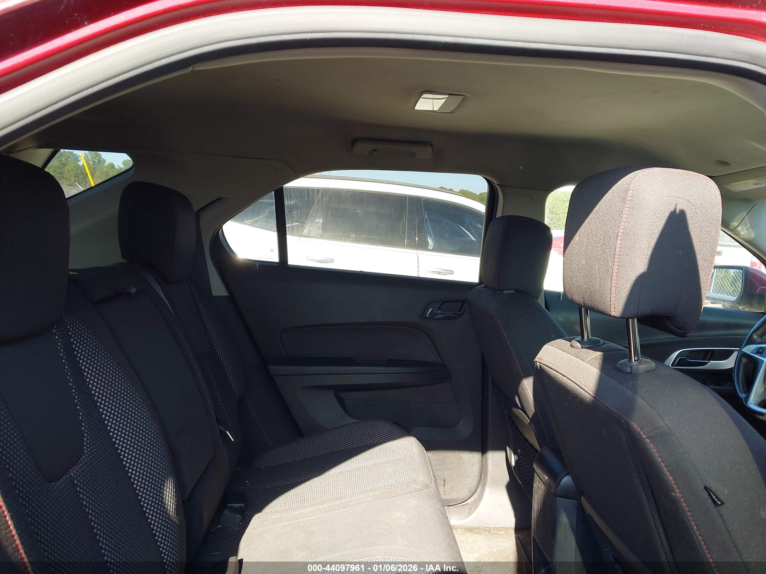 CHEVROLET EQUINOX image 8