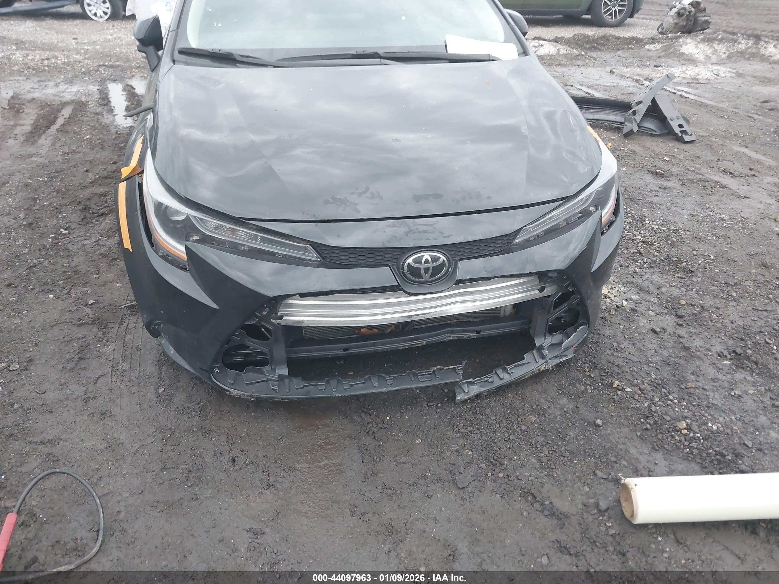TOYOTA COROLLA image 6