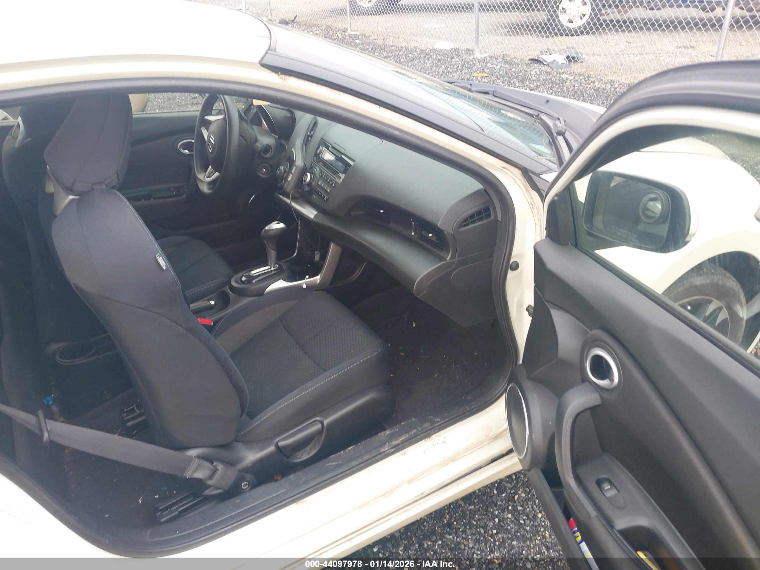 HONDA CR-Z image 5