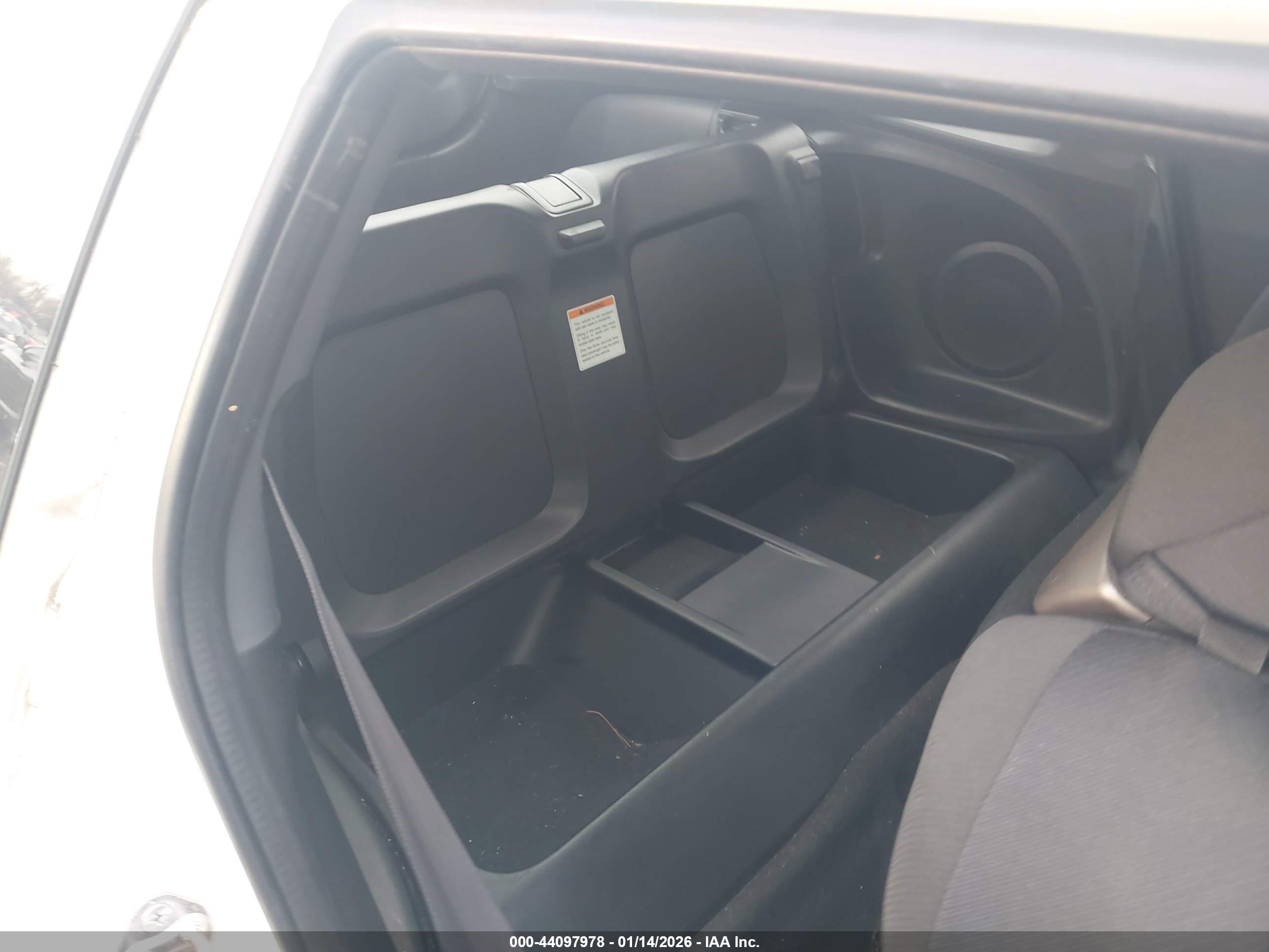 HONDA CR-Z image 8