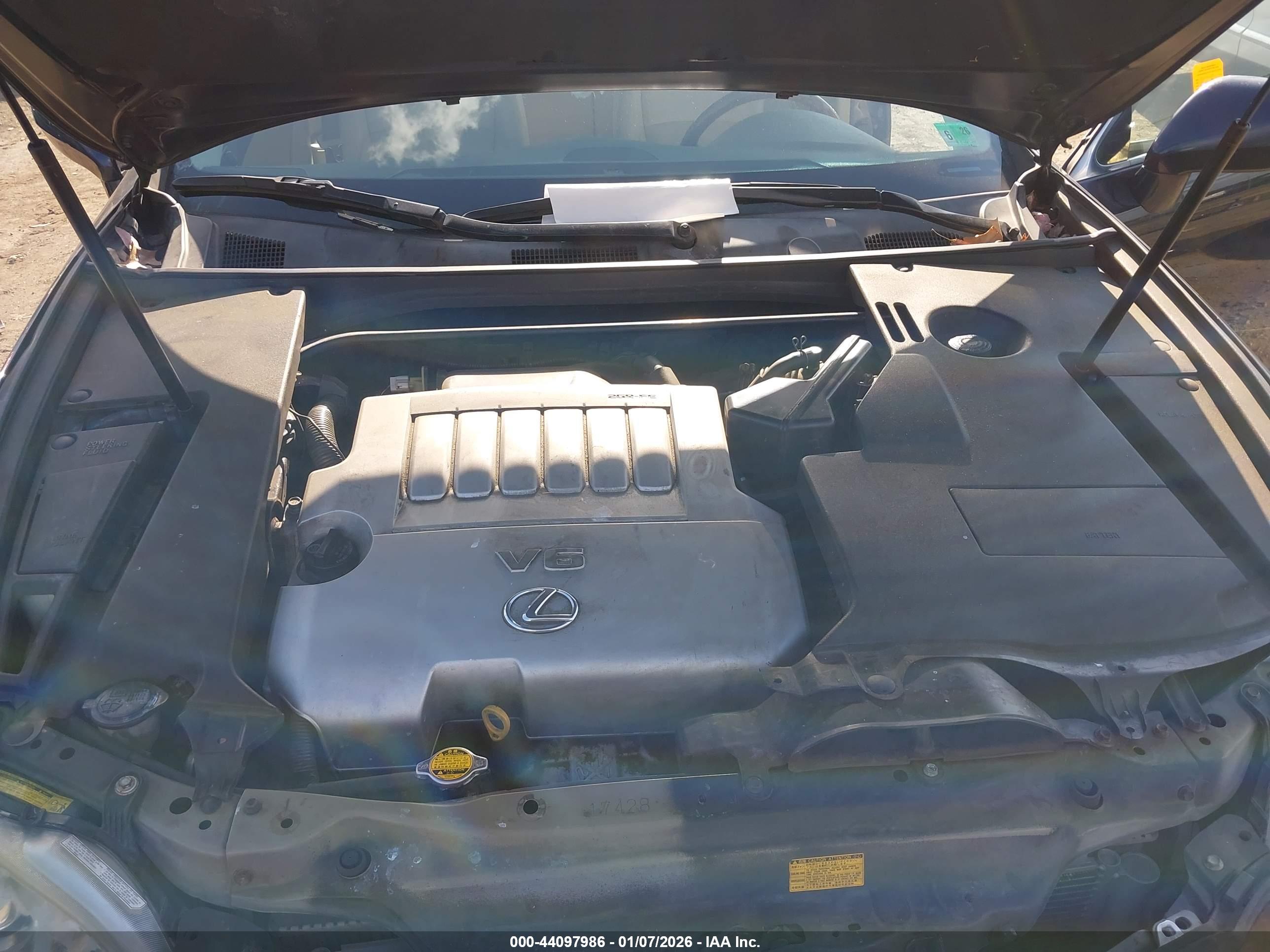 LEXUS ES image 10