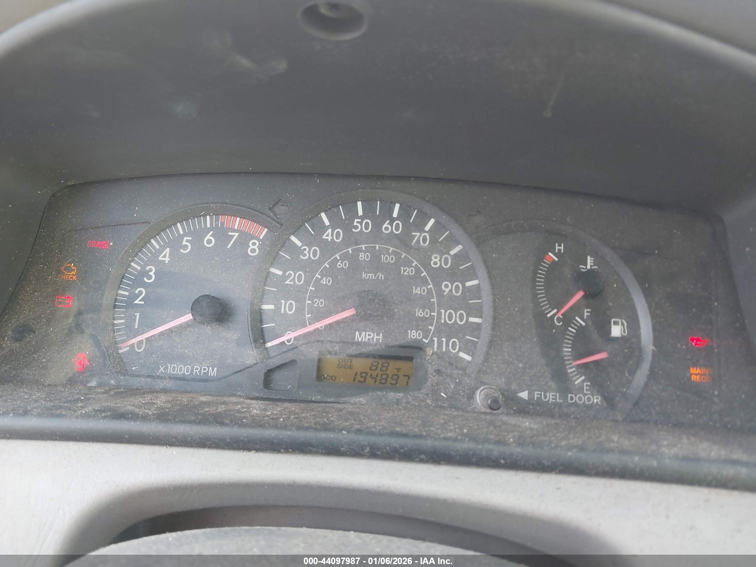 TOYOTA COROLLA image 7