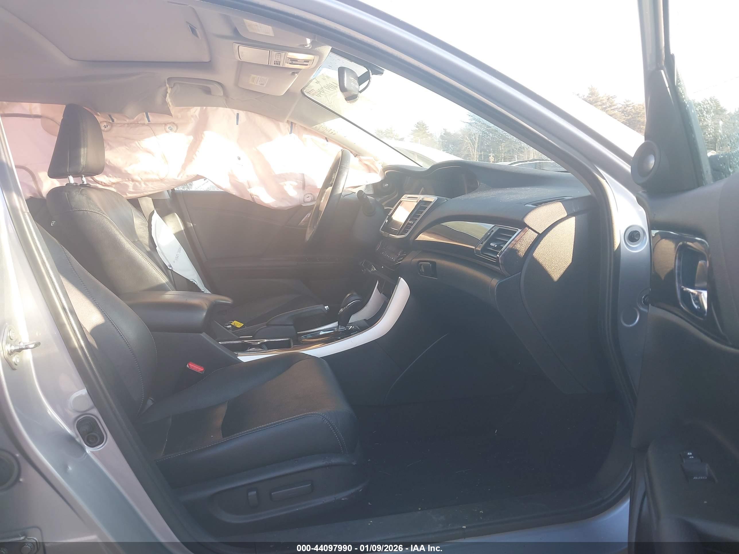HONDA ACCORD image 5