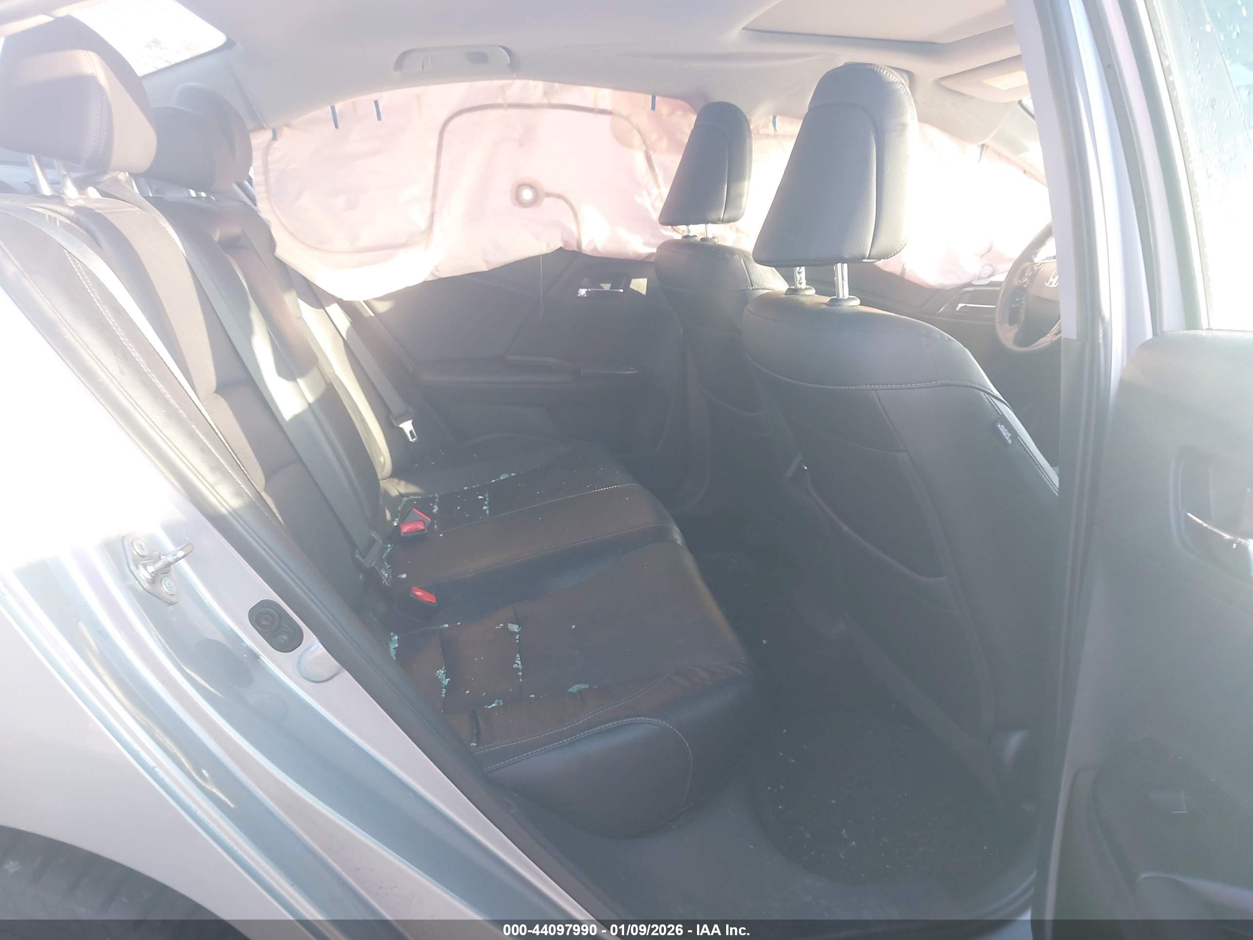 HONDA ACCORD image 8