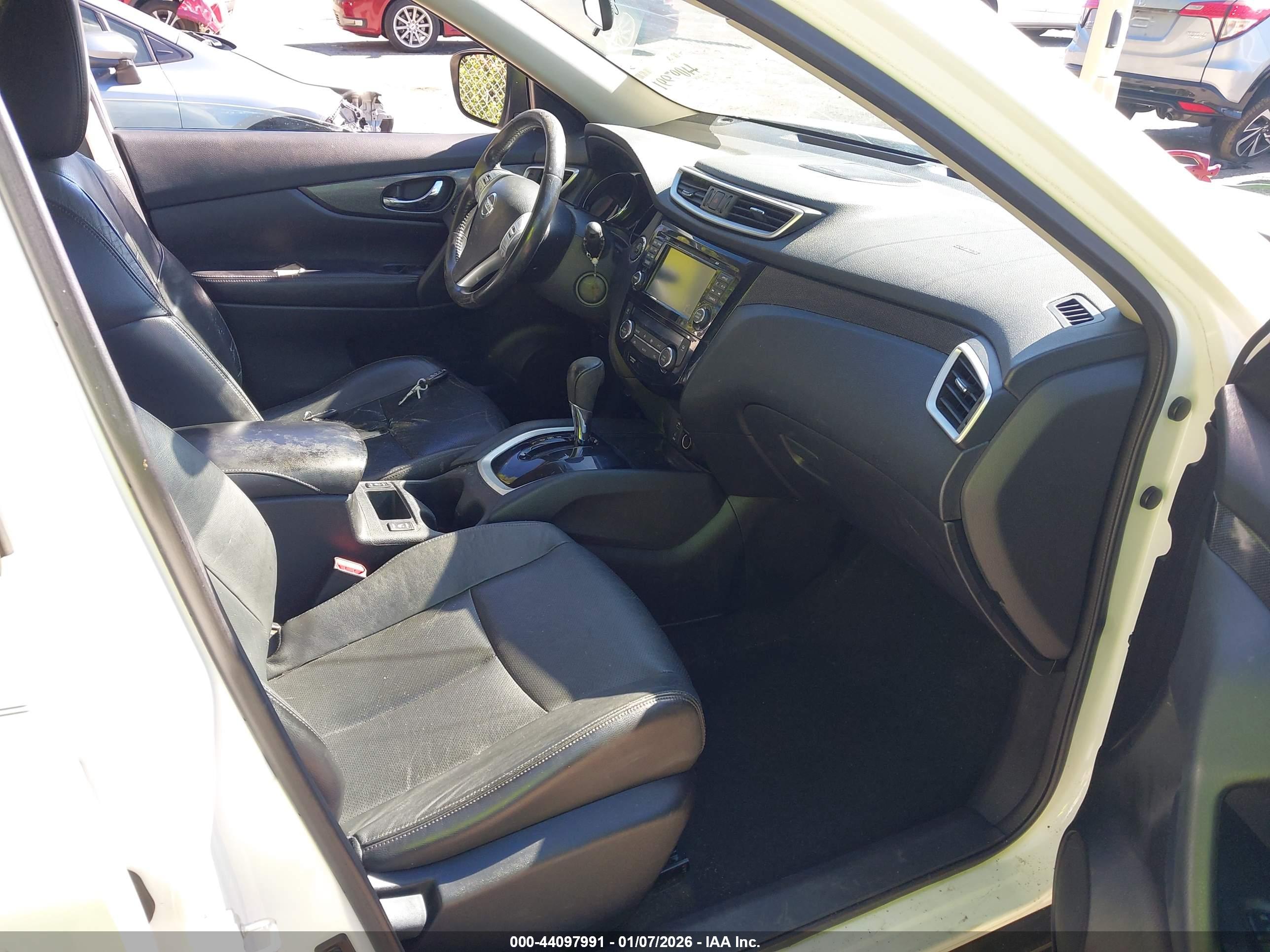 NISSAN ROGUE image 5