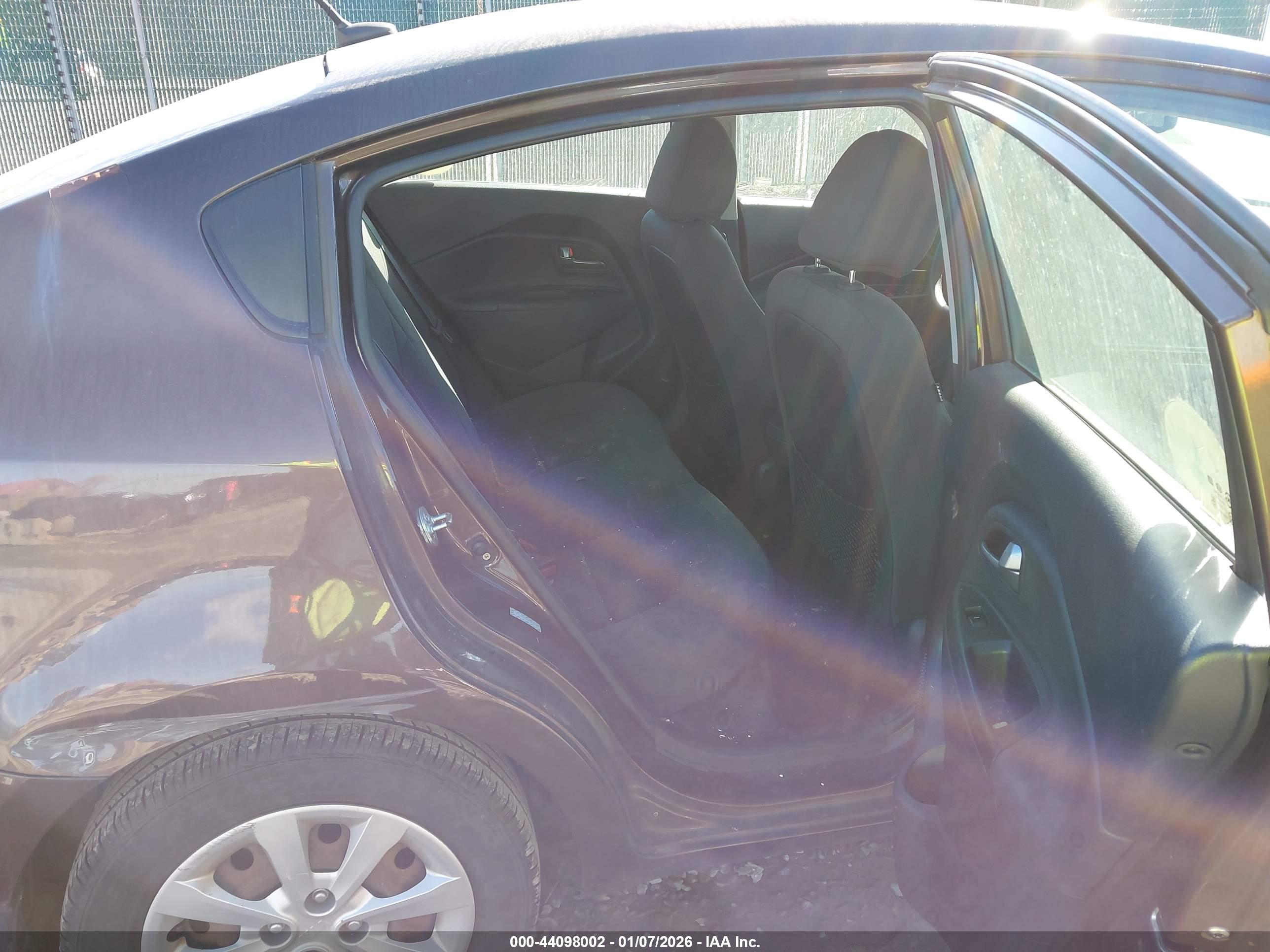 KIA RIO image 8