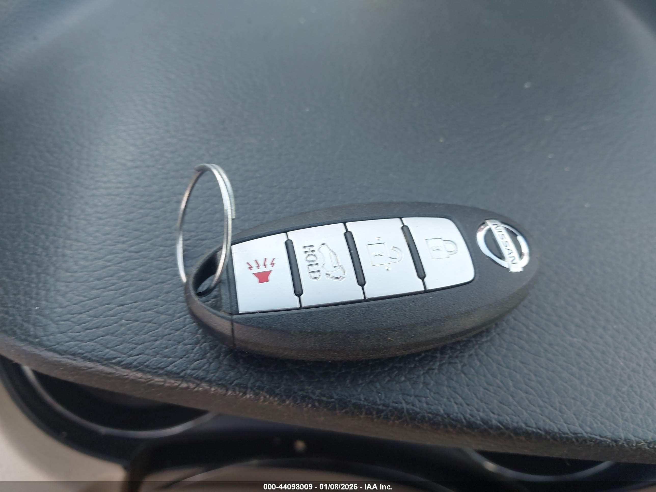 NISSAN ROGUE image 11