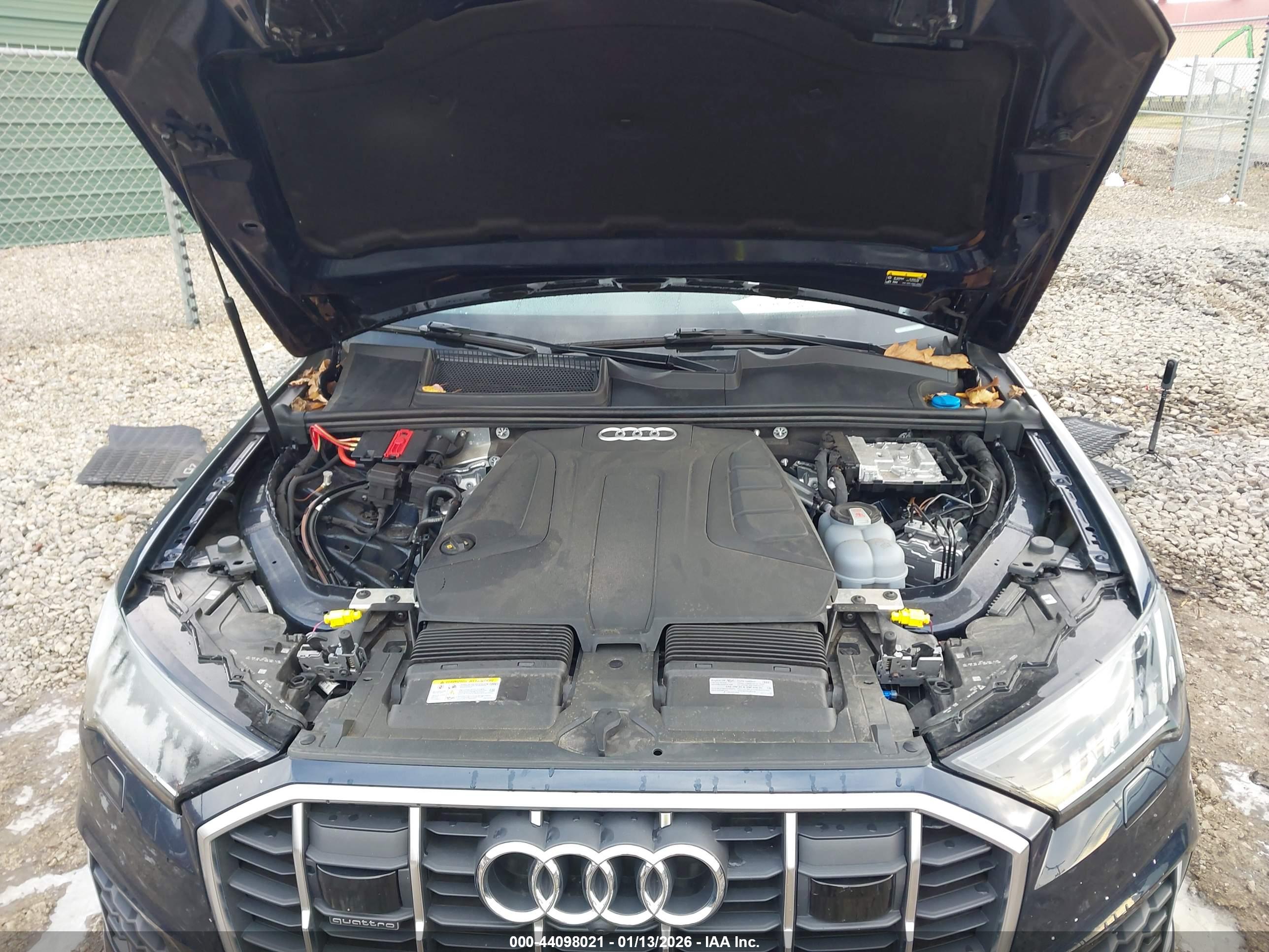 AUDI Q7 image 10