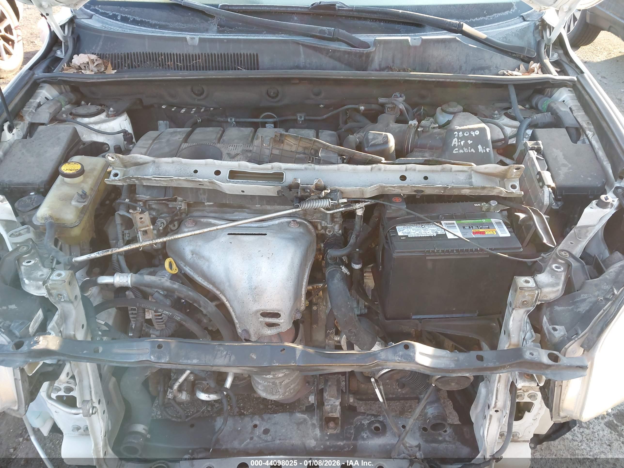 TOYOTA RAV4 image 10