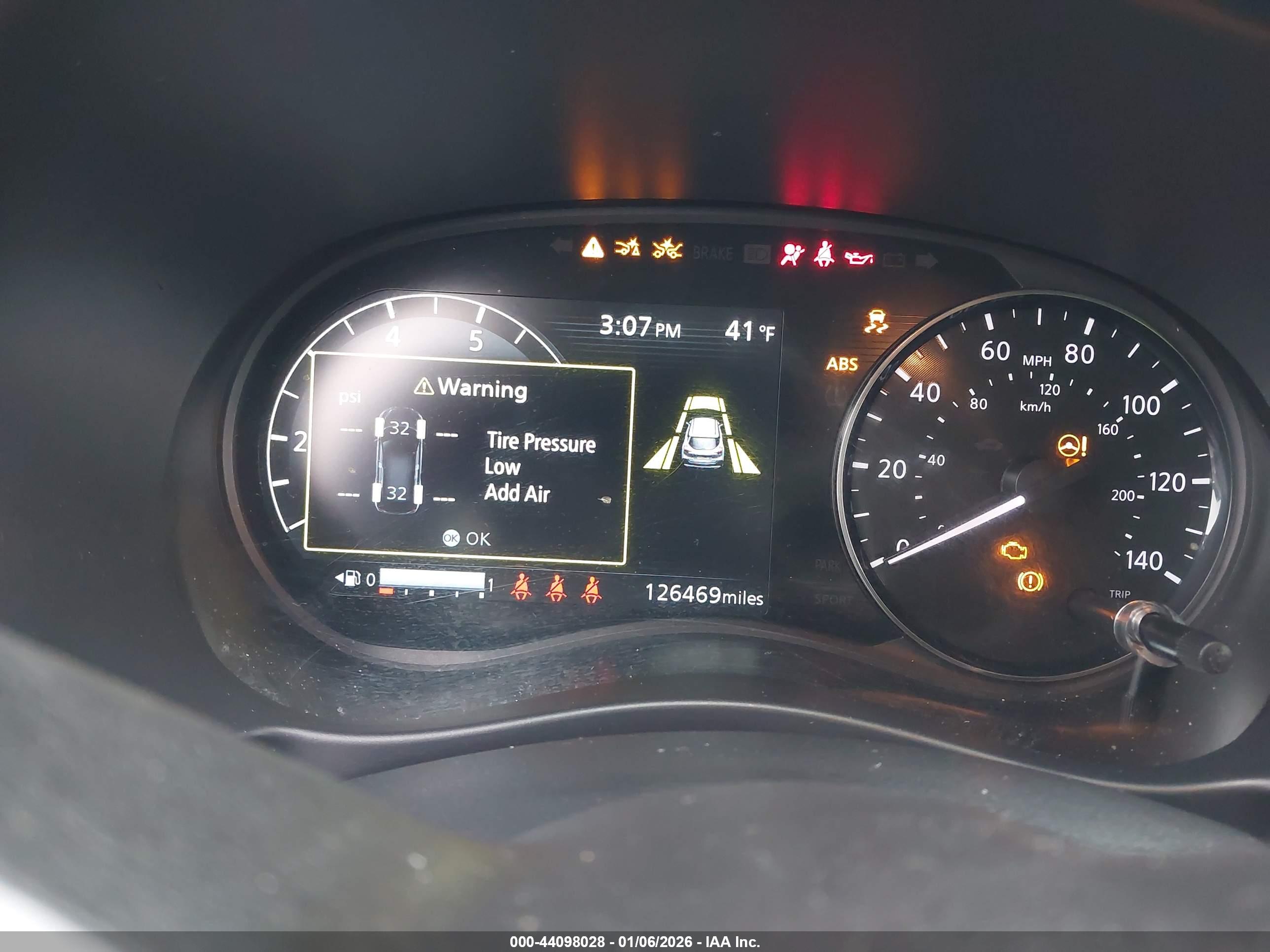 NISSAN KICKS image 7