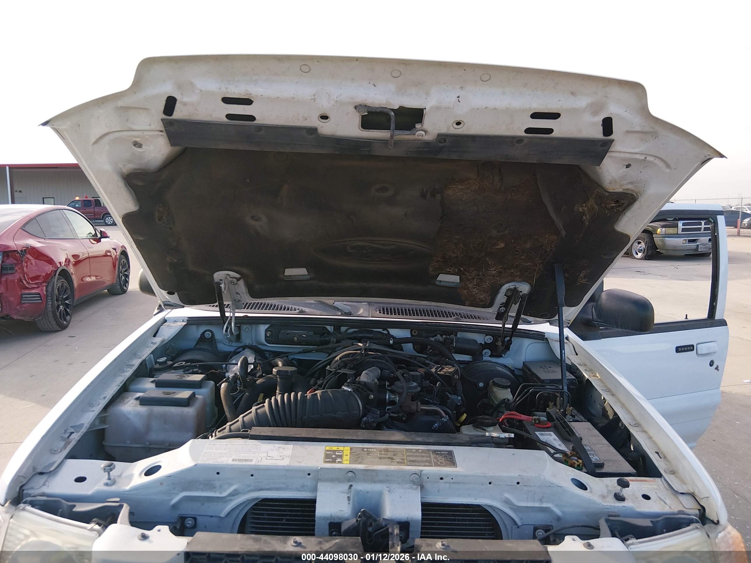 FORD EXPLORER image 10
