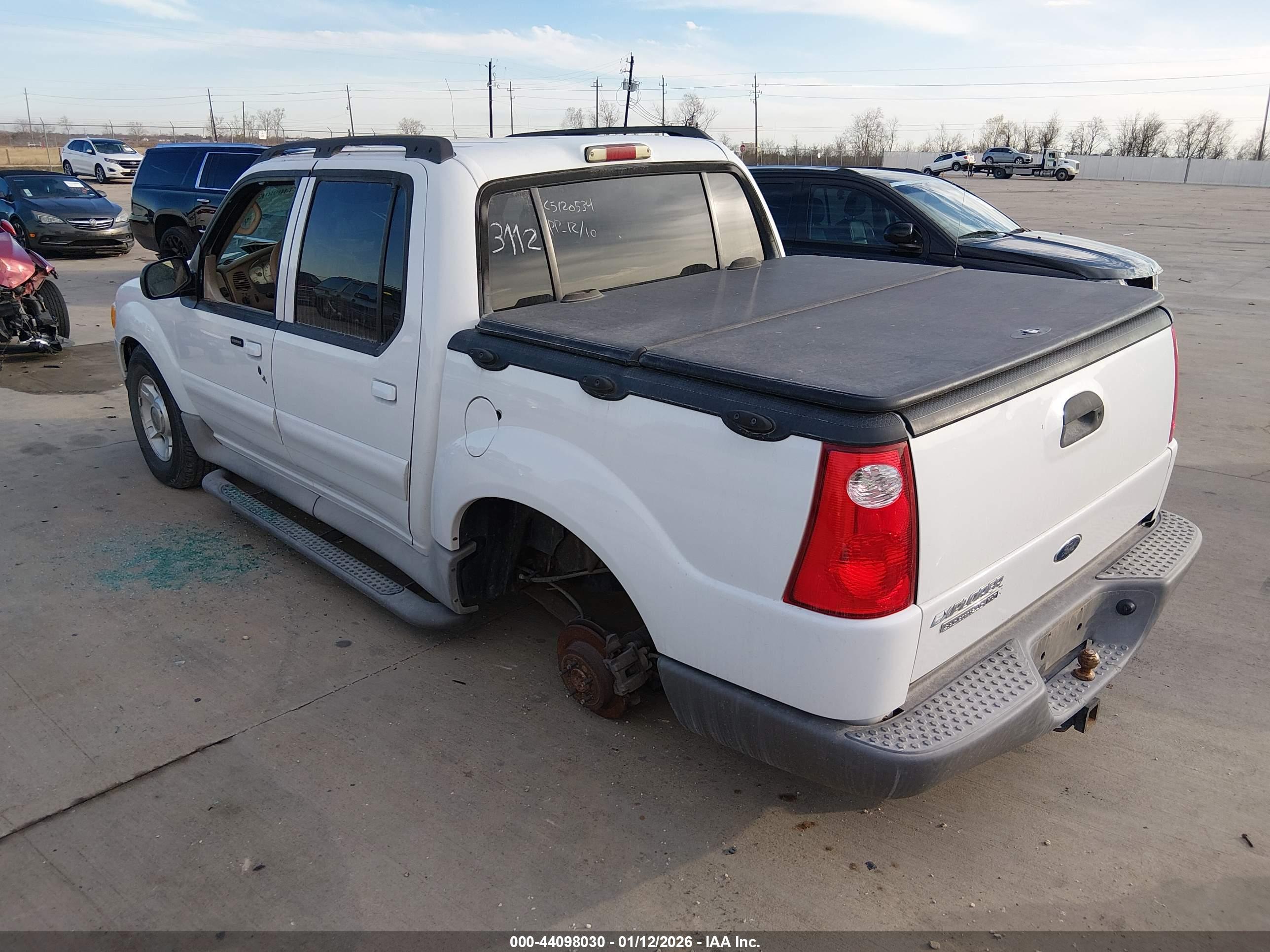 FORD EXPLORER image 3