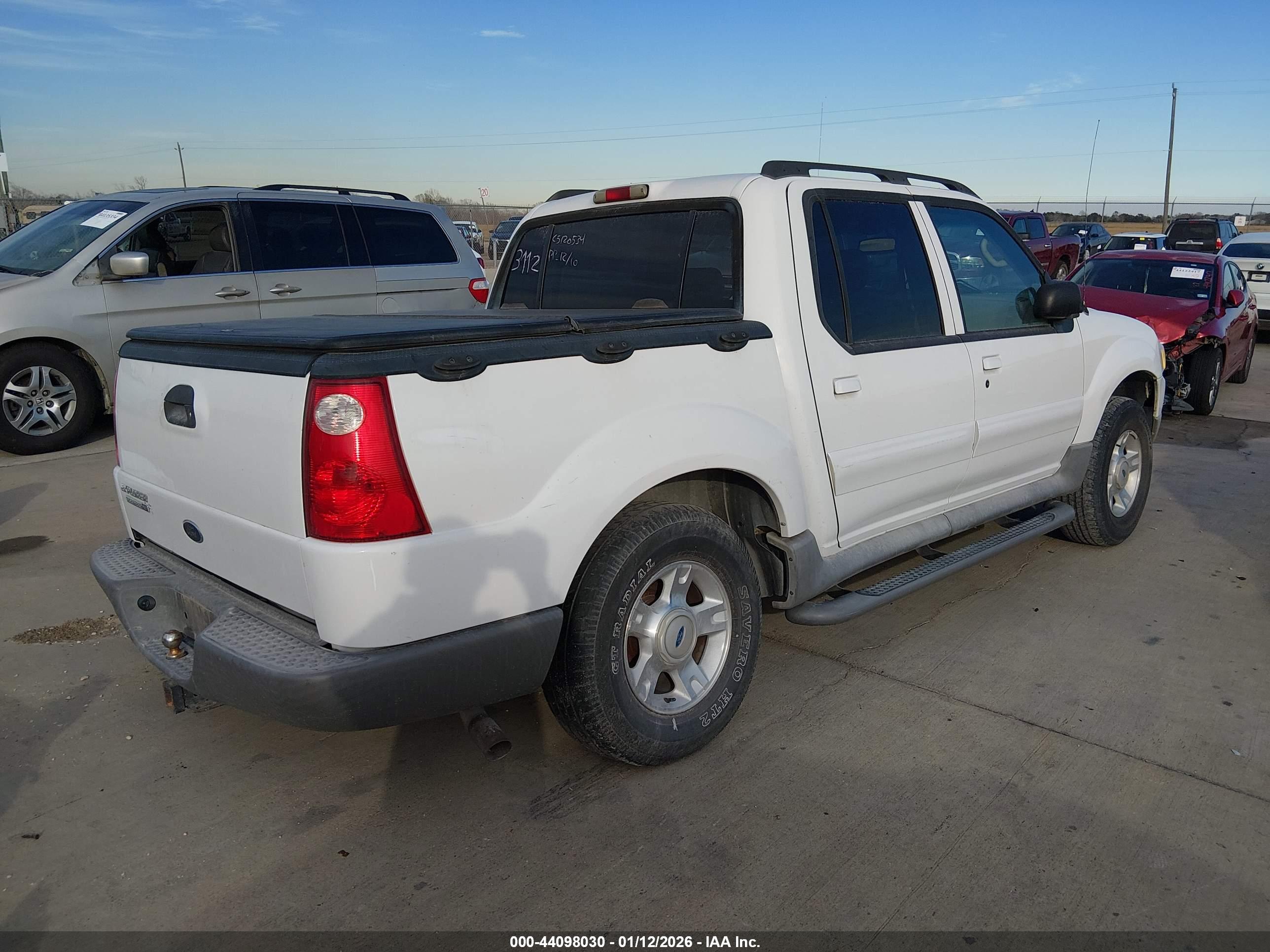 FORD EXPLORER image 4