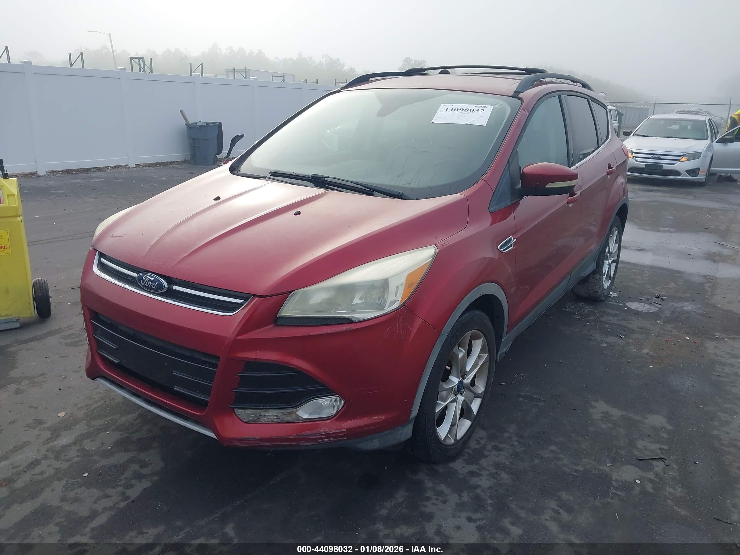 FORD ESCAPE image 2