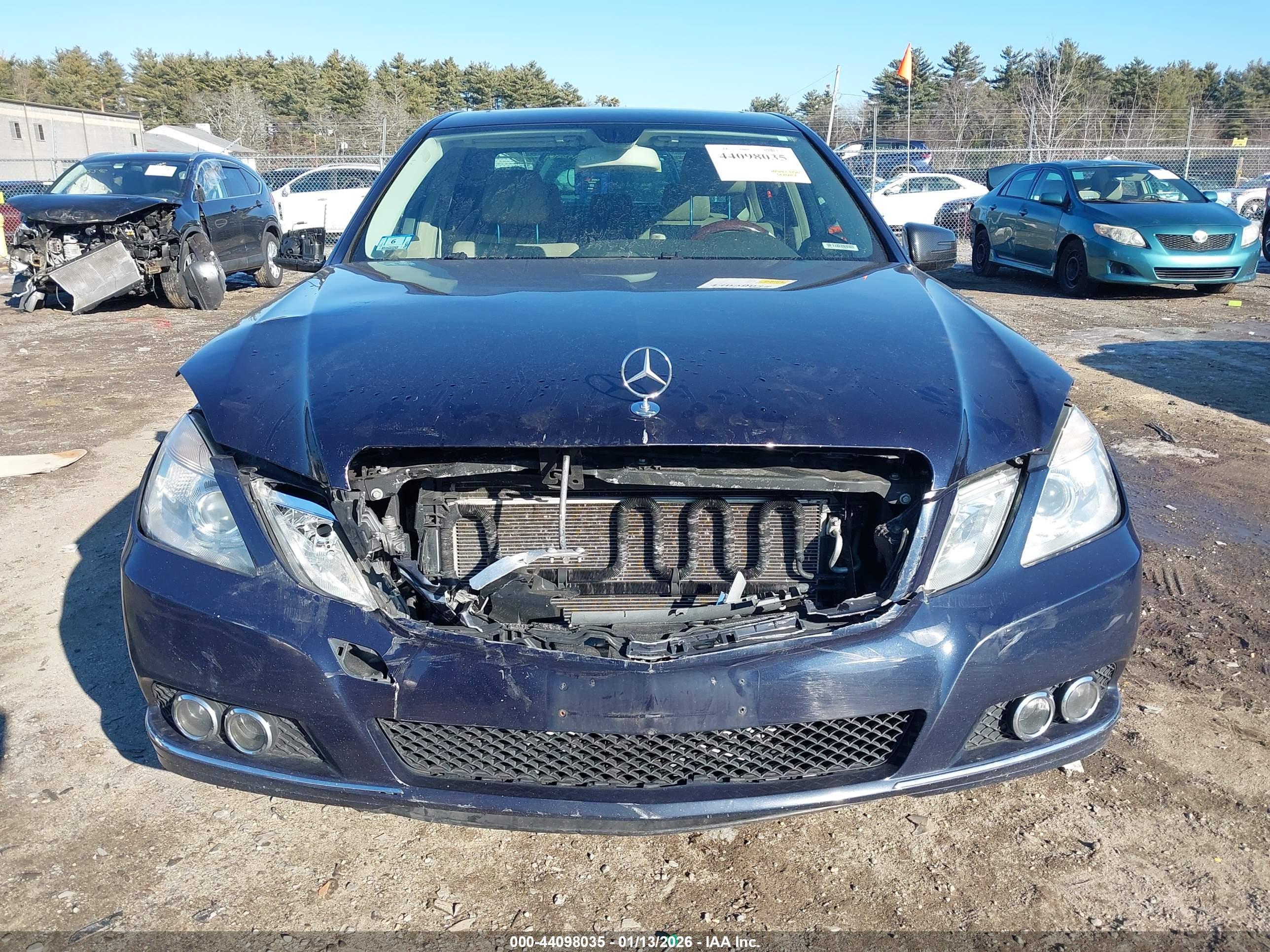 MERCEDES-BENZ E image 6