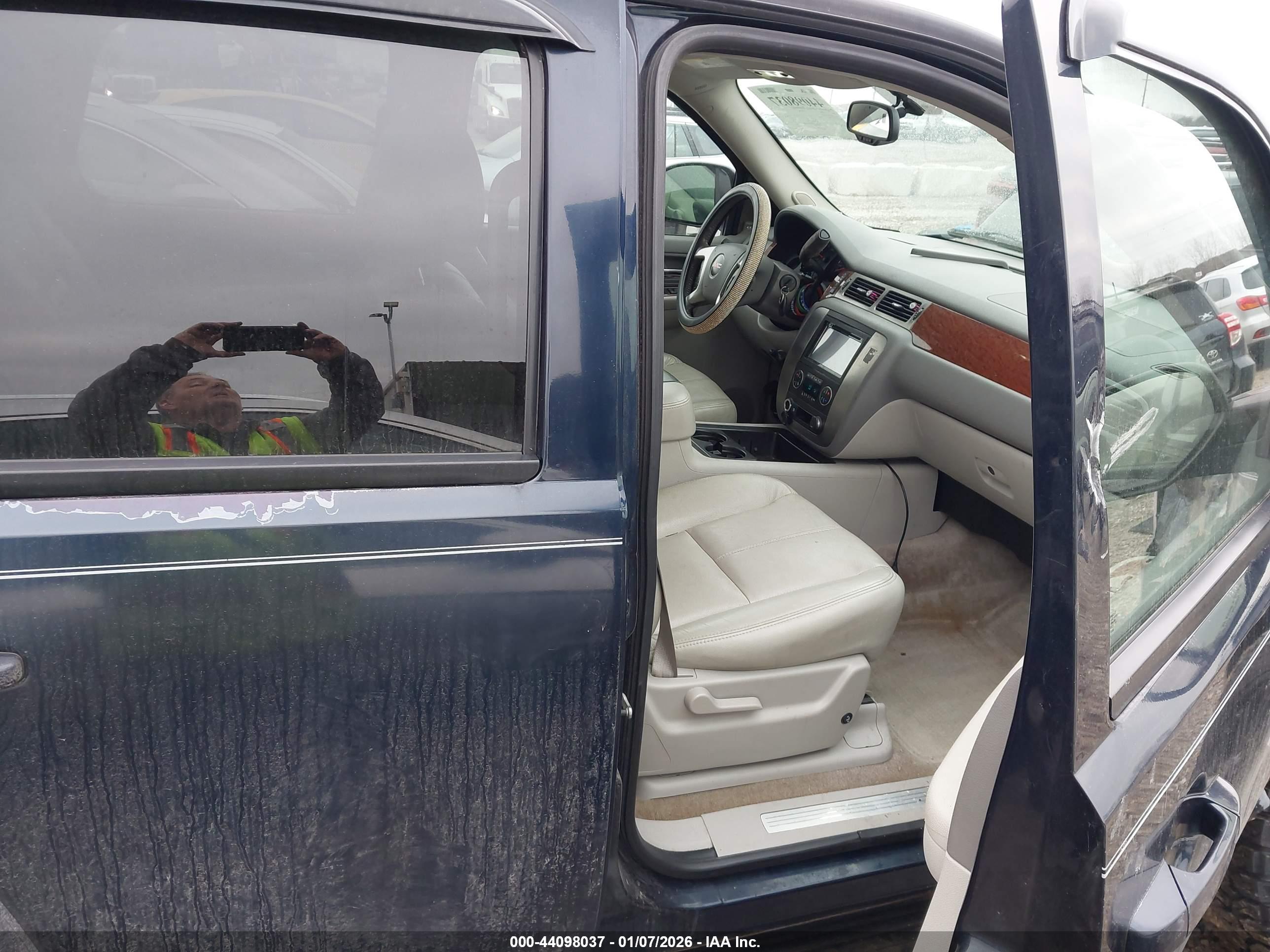 GMC YUKON image 5