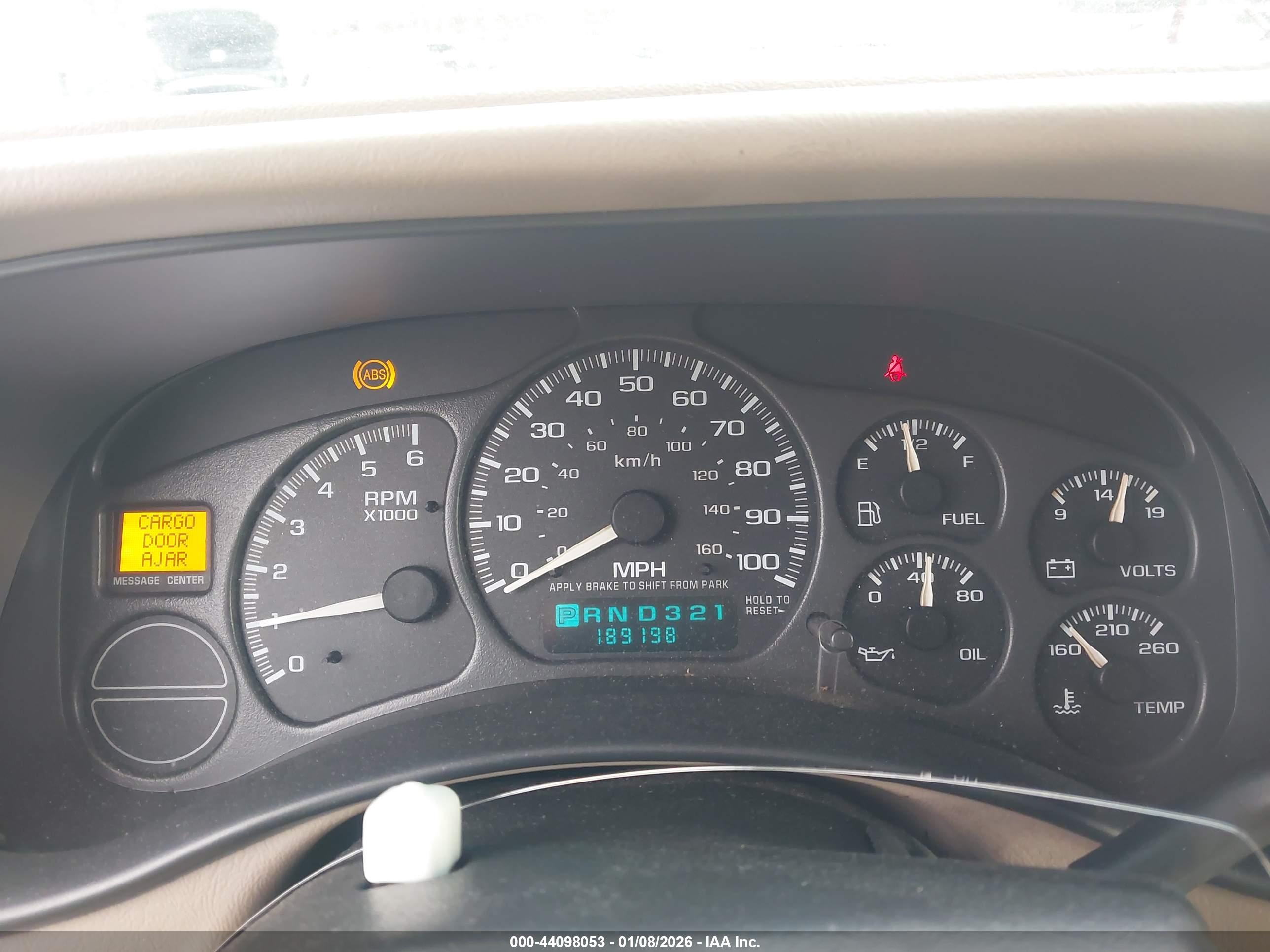 CHEVROLET TAHOE image 7
