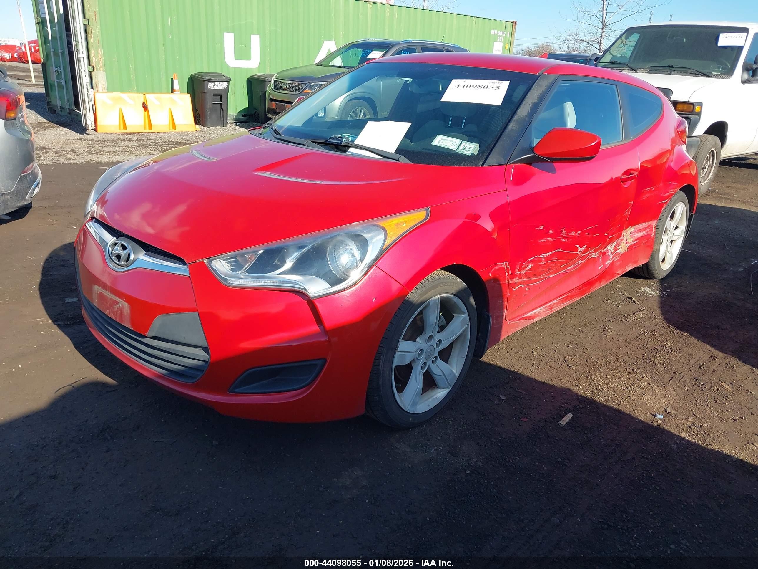 HYUNDAI VELOSTER image 2