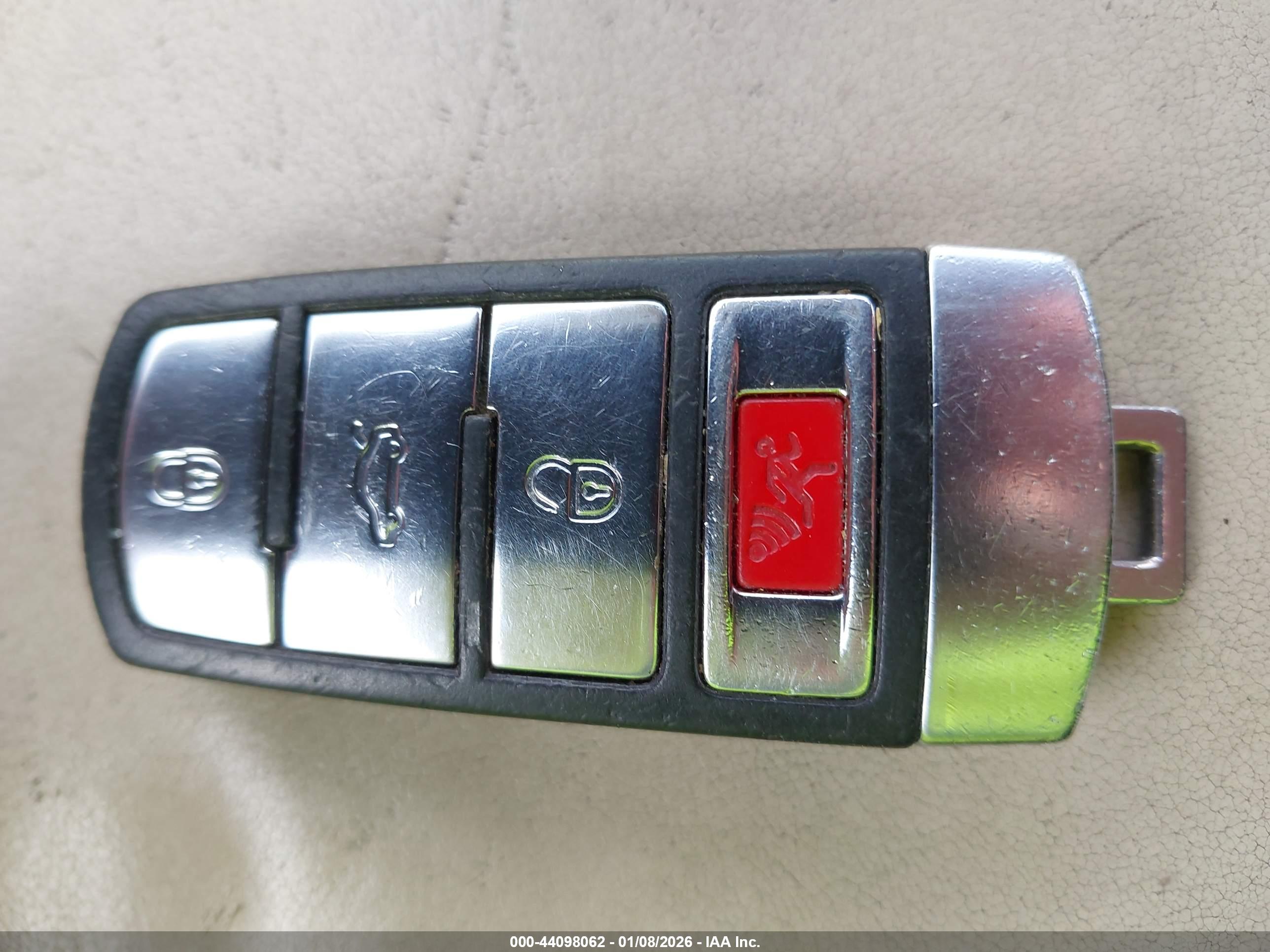 VOLKSWAGEN CC image 11