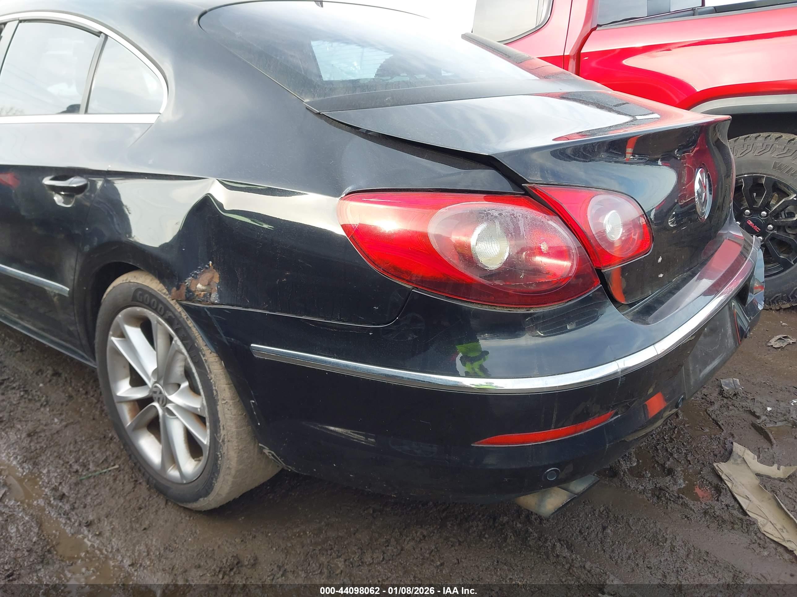 VOLKSWAGEN CC image 6