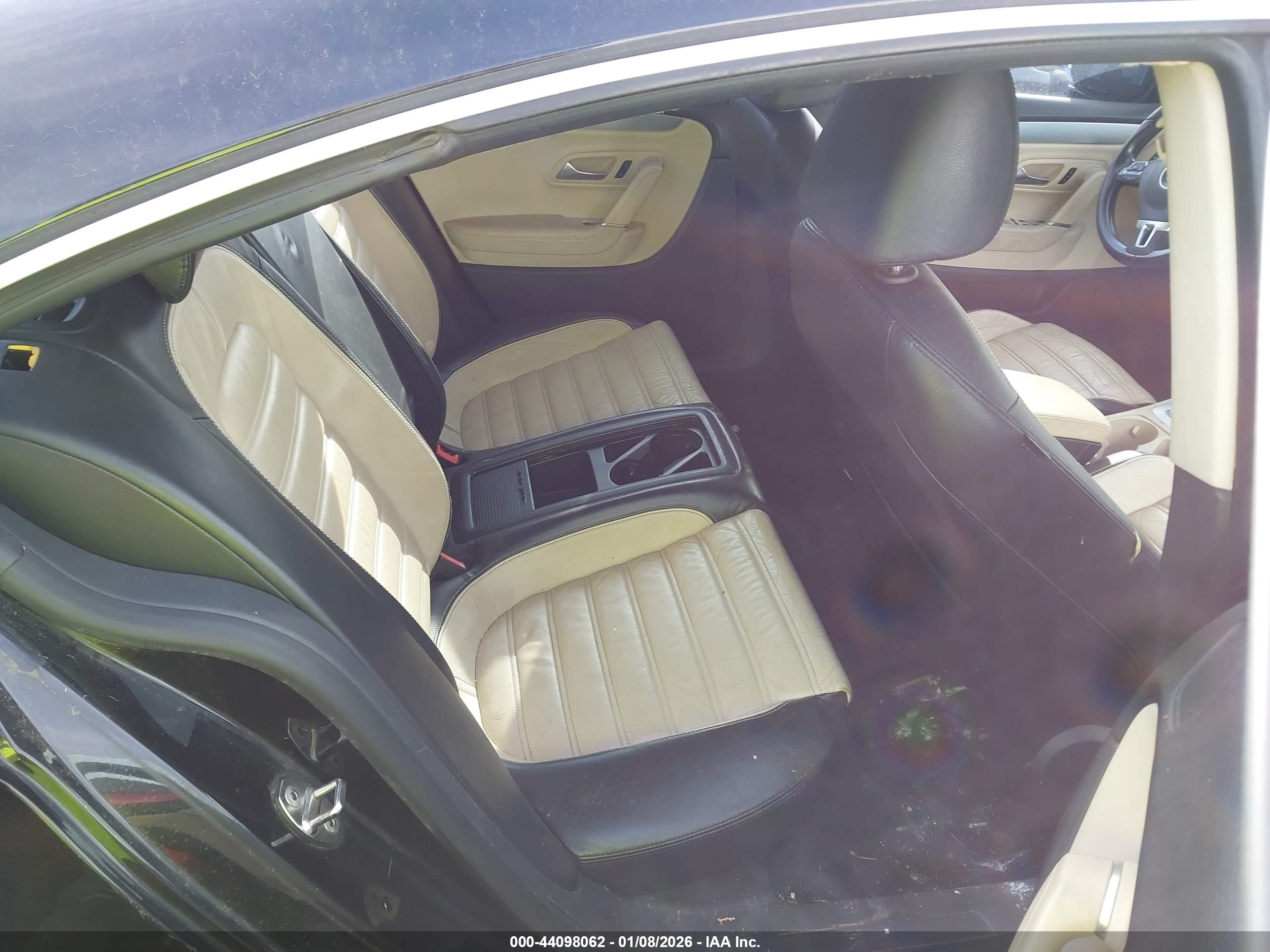 VOLKSWAGEN CC image 8
