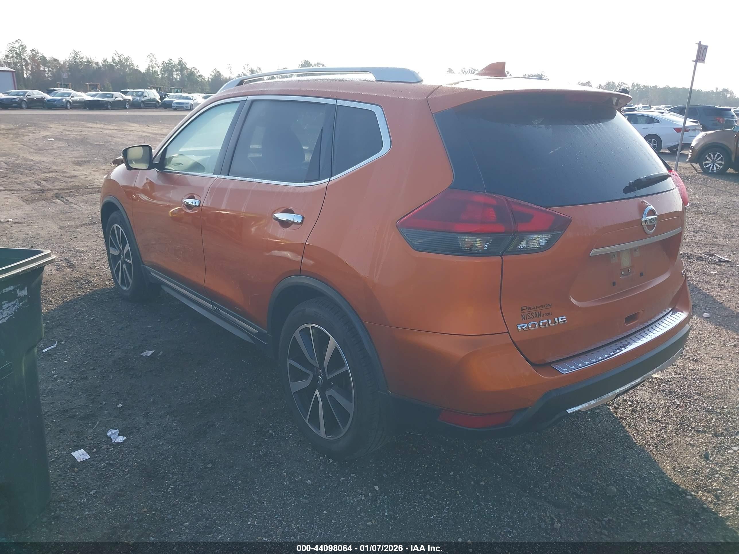 NISSAN ROGUE image 3