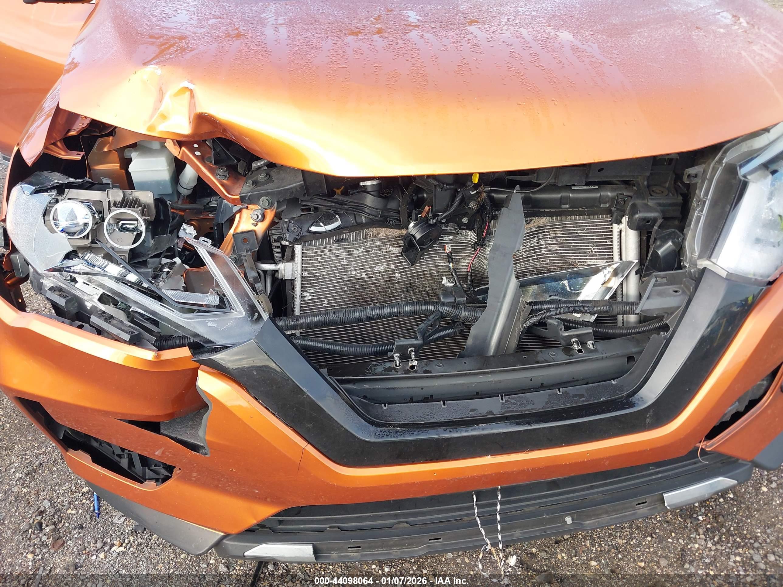 NISSAN ROGUE image 6