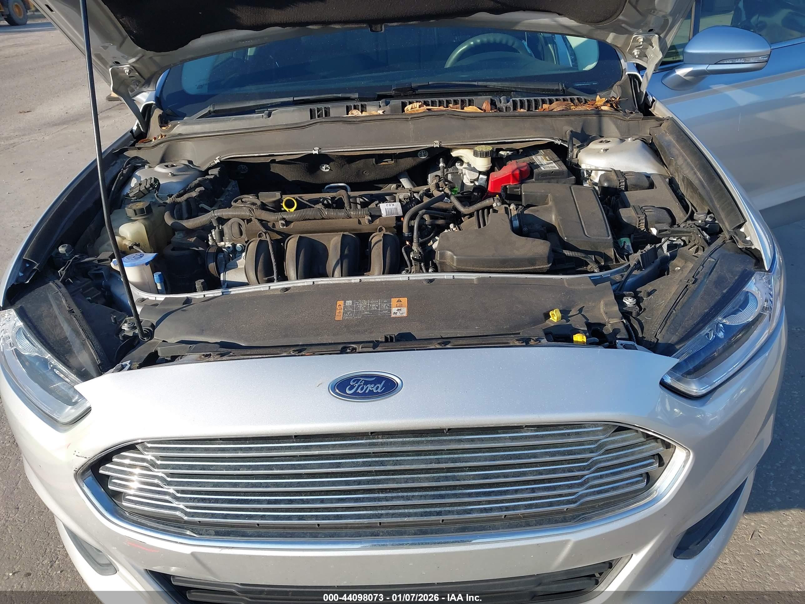 FORD FUSION image 10