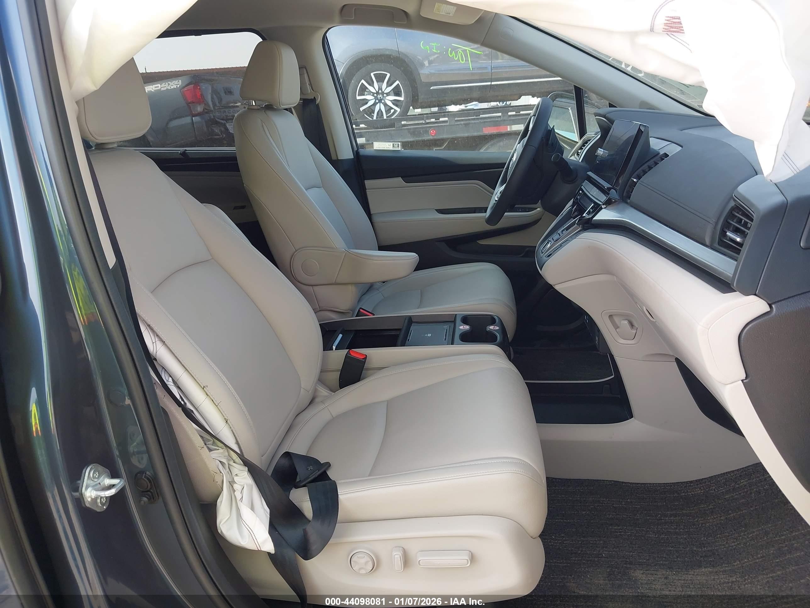 HONDA ODYSSEY image 5
