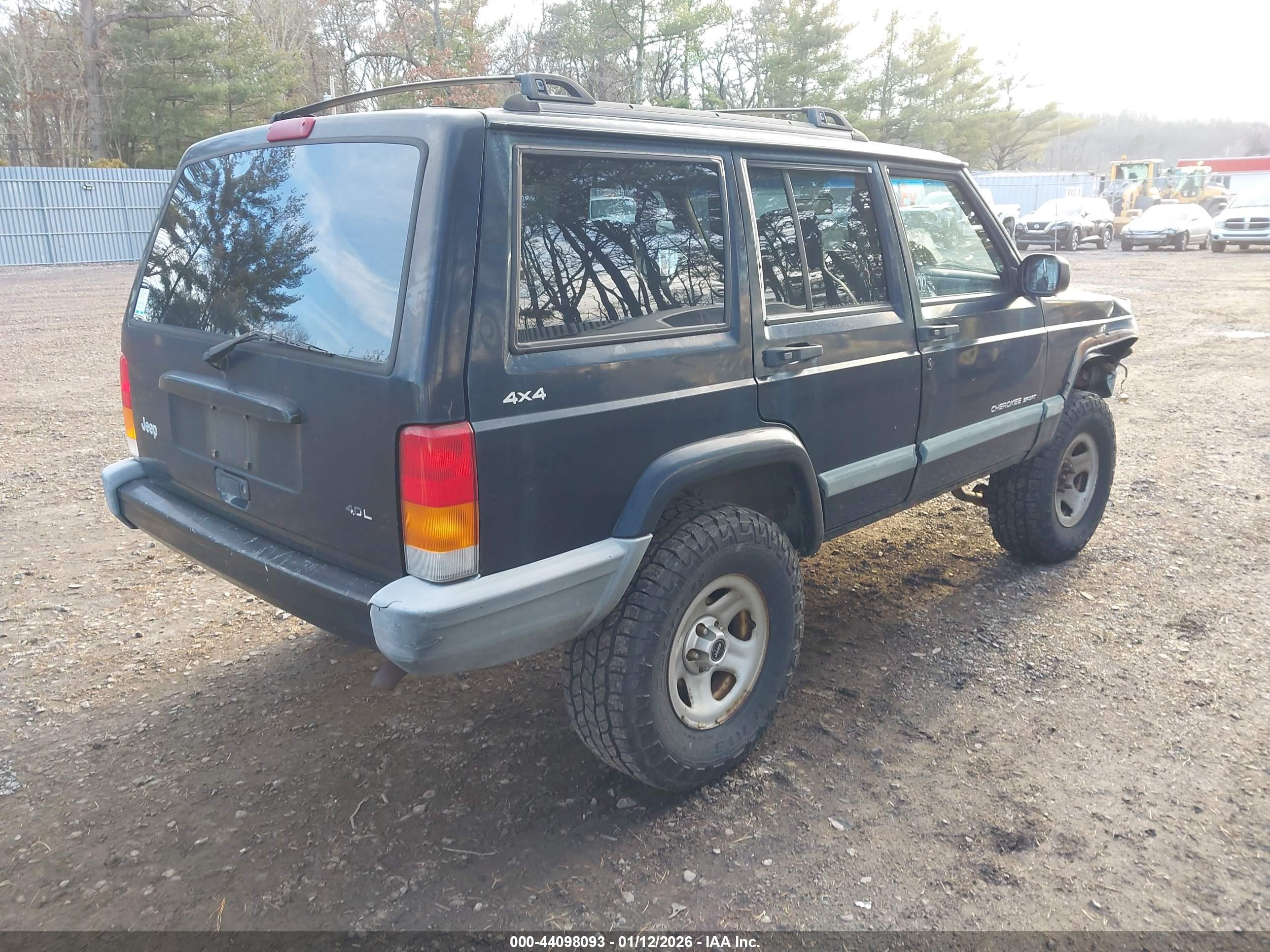 JEEP CHEROKEE image 4