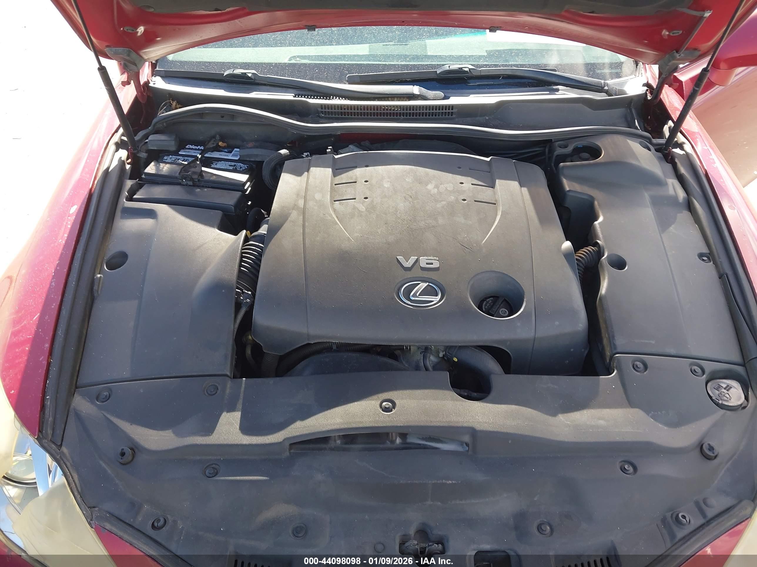 LEXUS IS image 10
