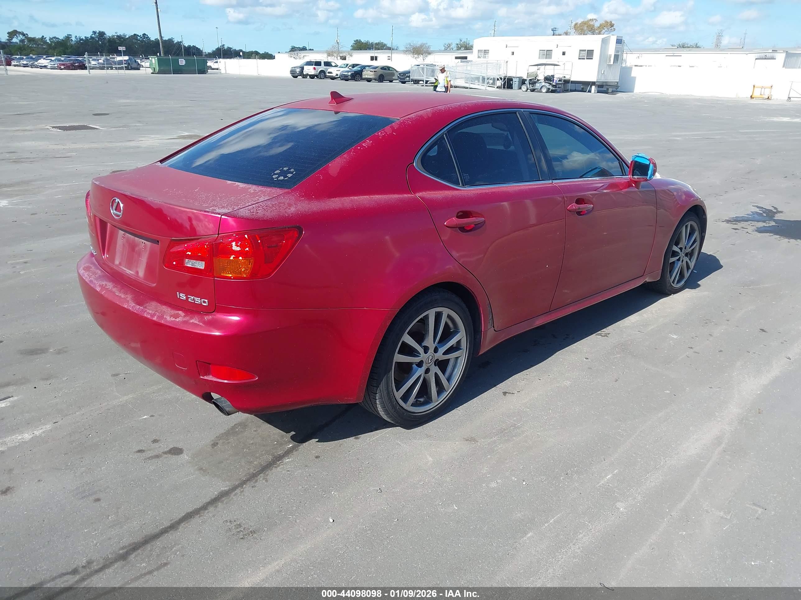 LEXUS IS image 4