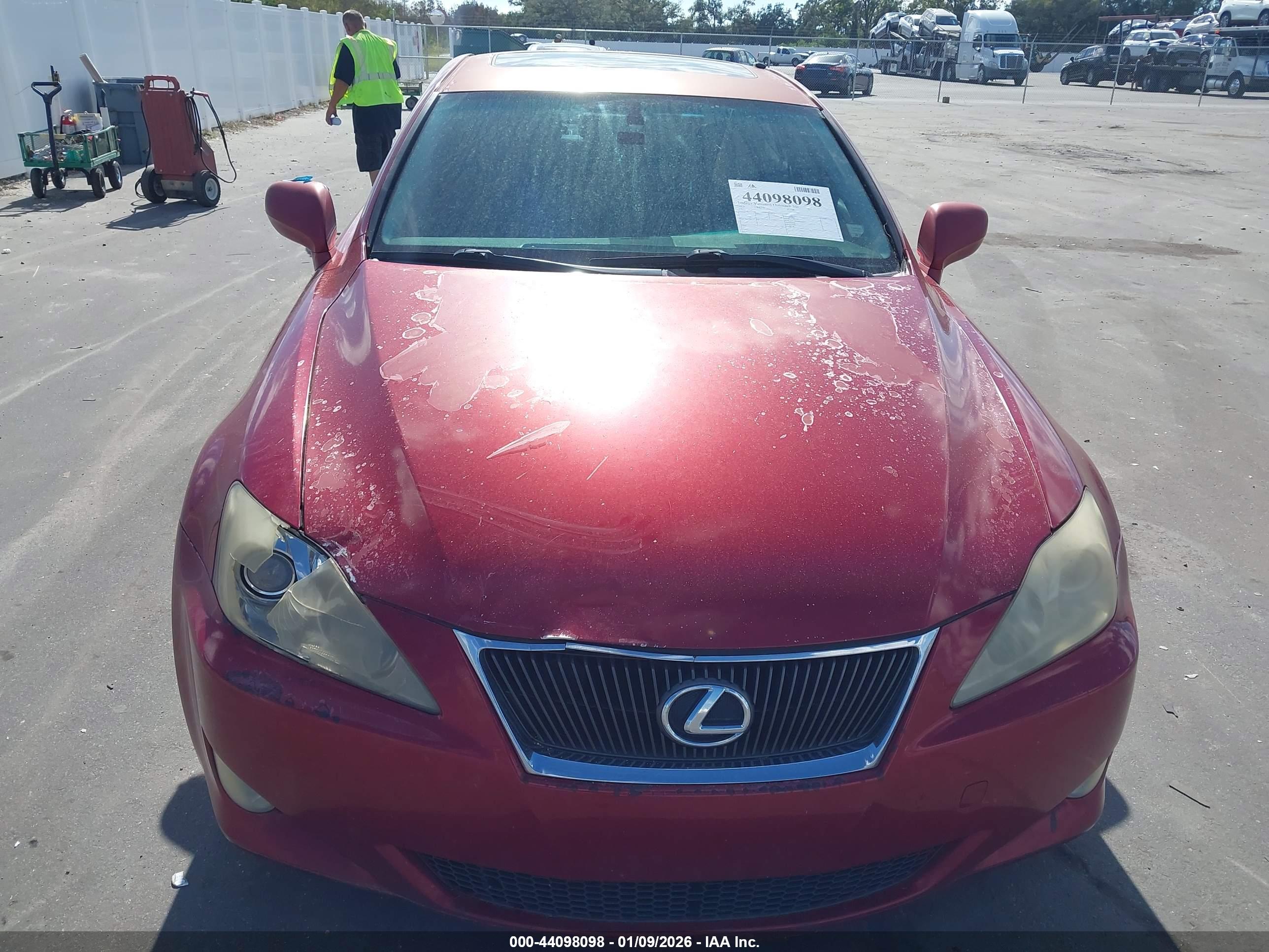 LEXUS IS image 6