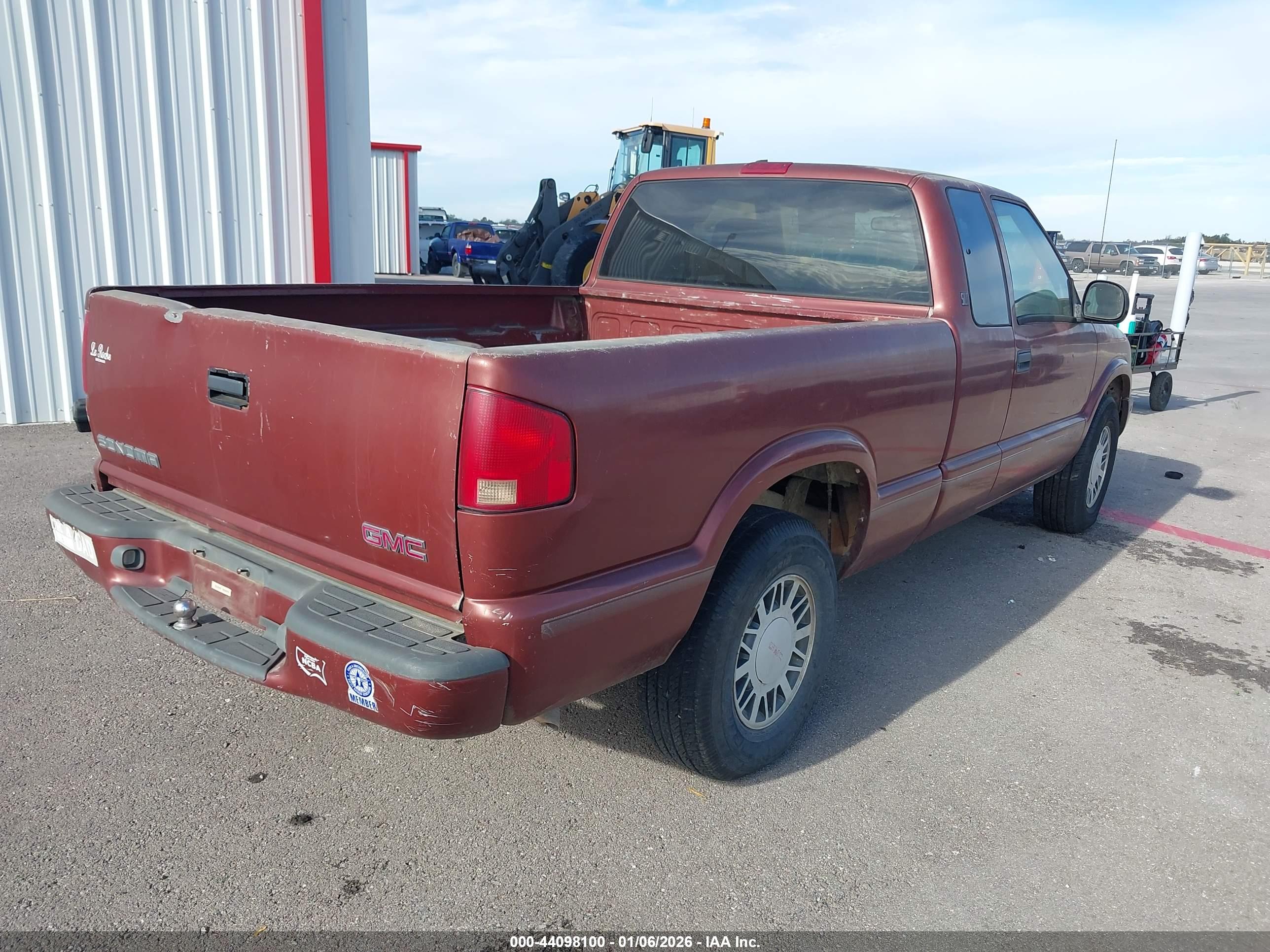 GMC SONOMA image 4