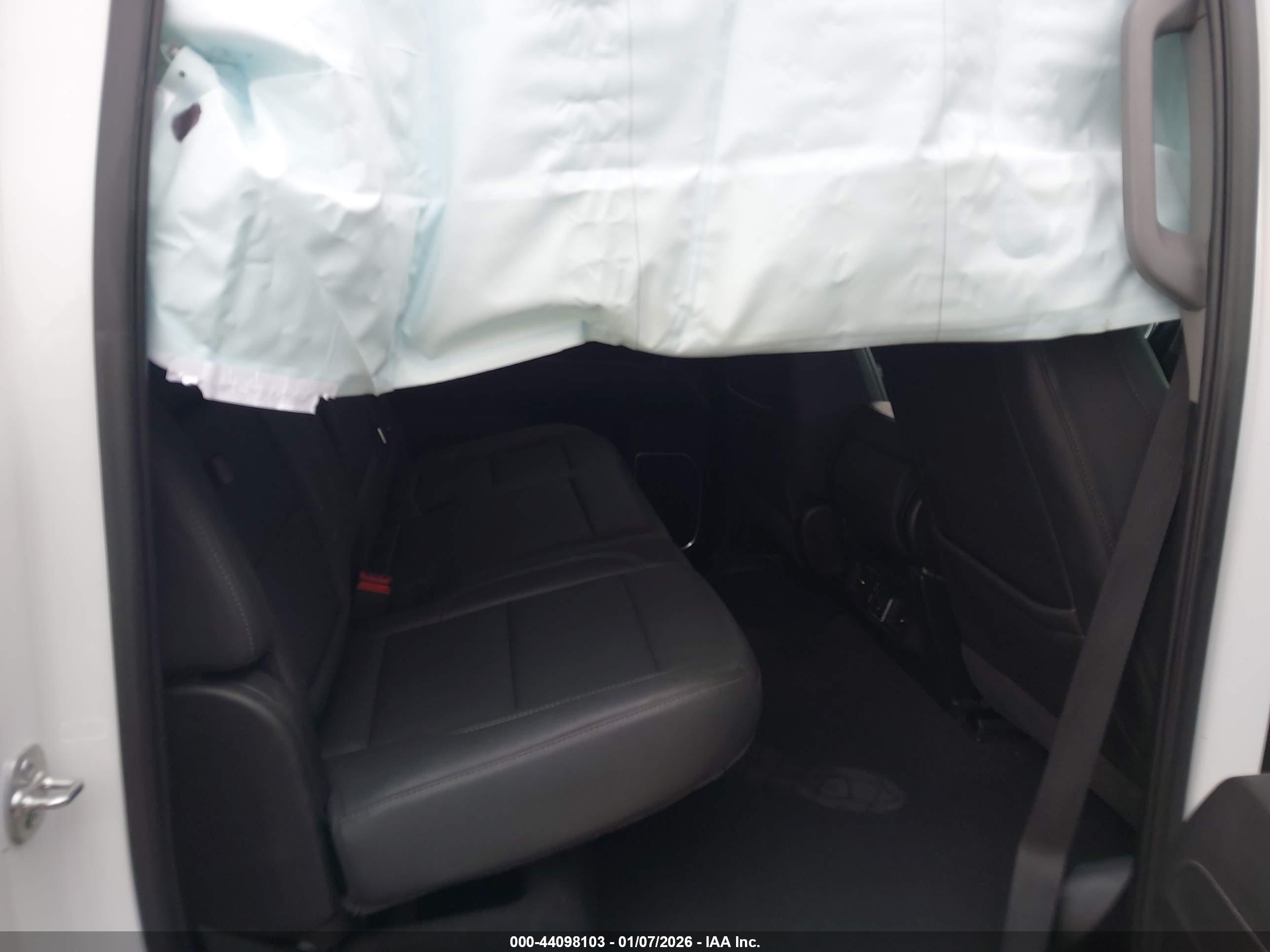 GMC SIERRA image 8