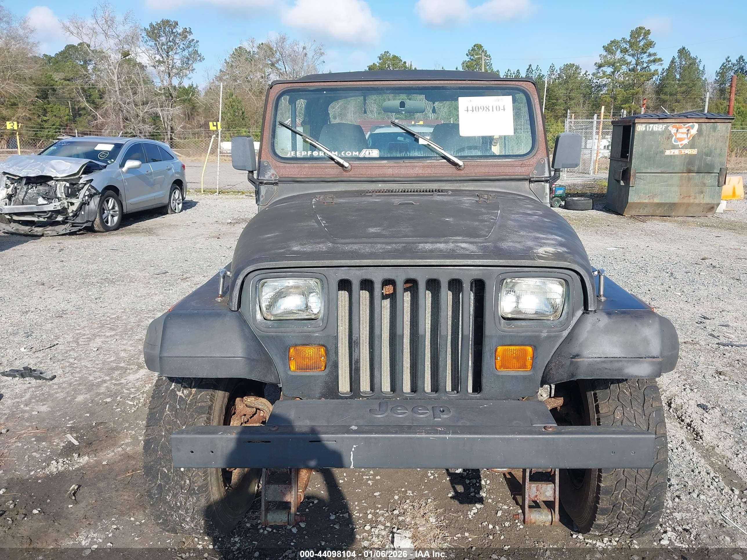 JEEP WRANGLER image 6