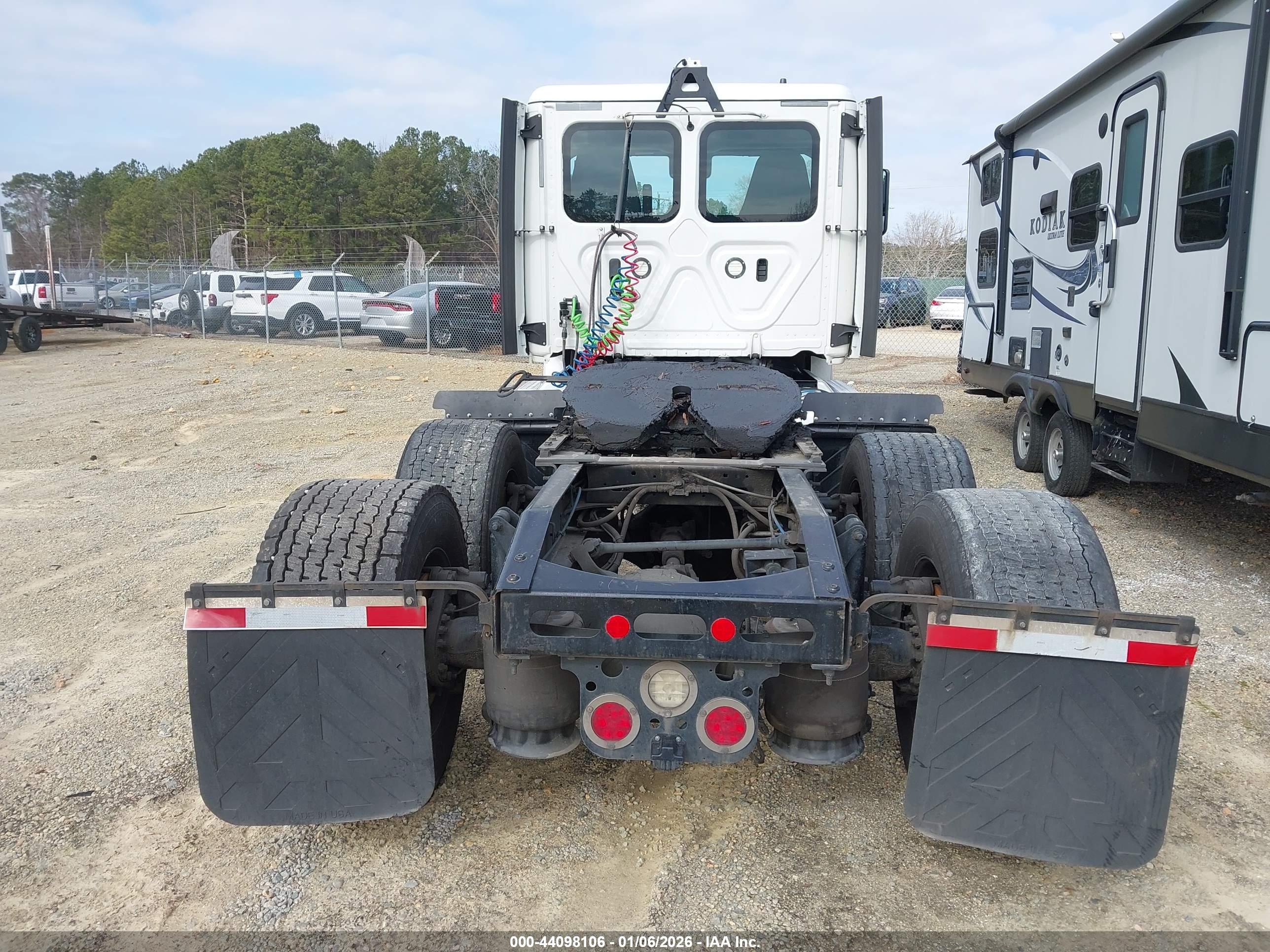 FREIGHTLINER NEW image 7