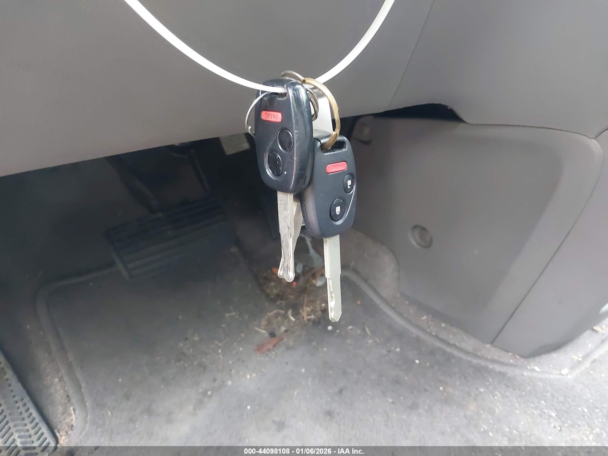 HONDA CR-V image 11
