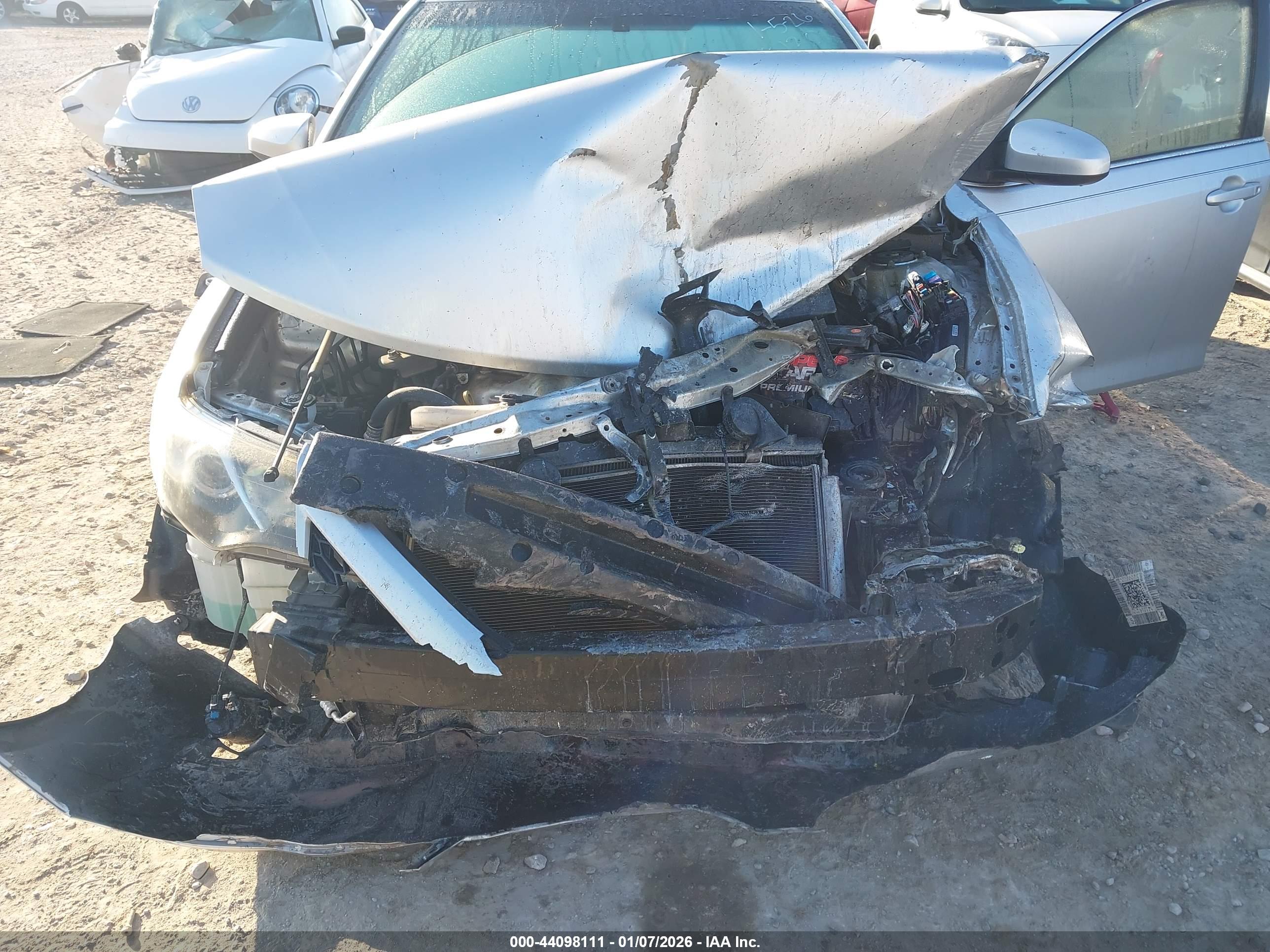 TOYOTA CAMRY image 6