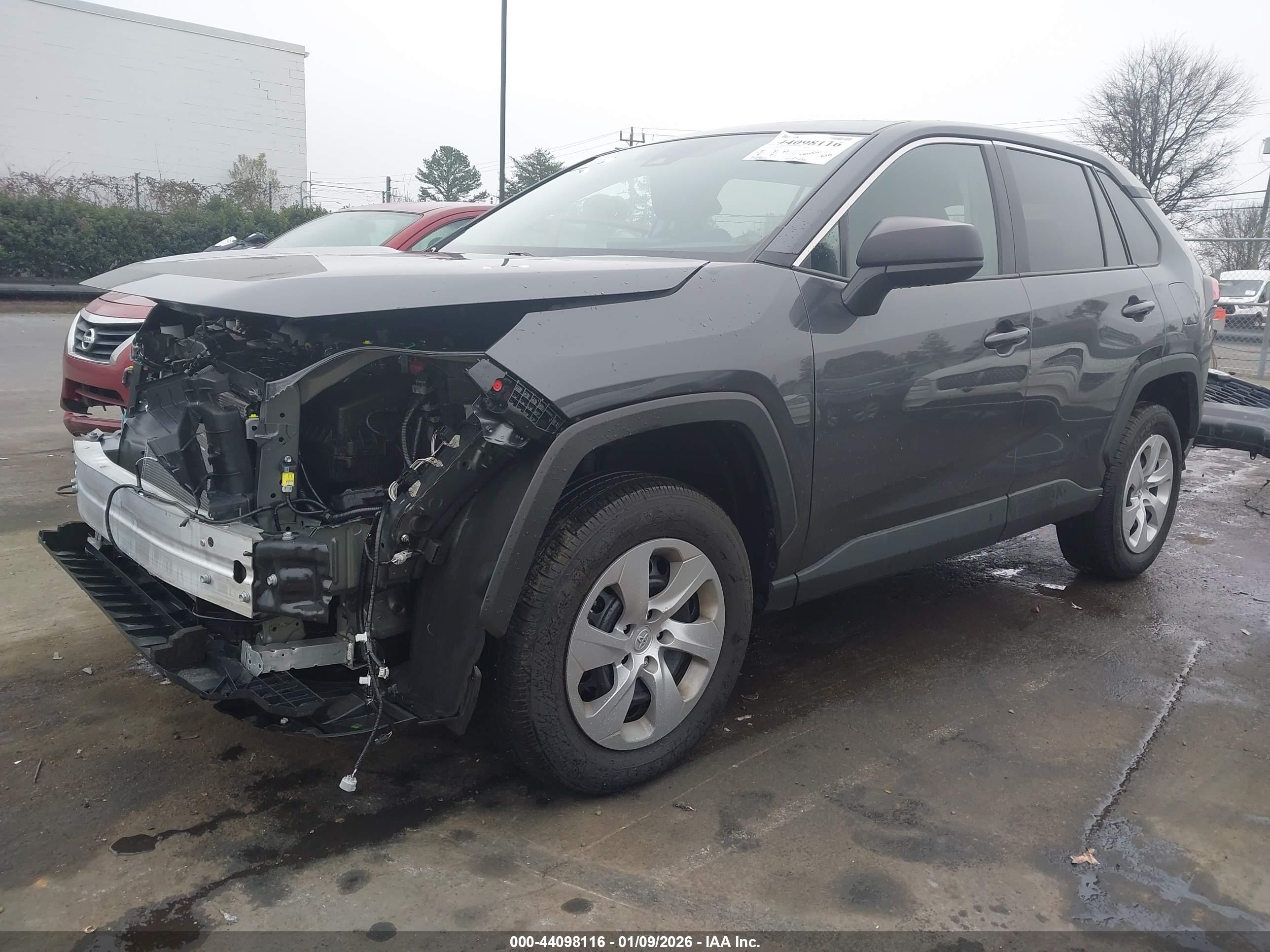 TOYOTA RAV4 image 2