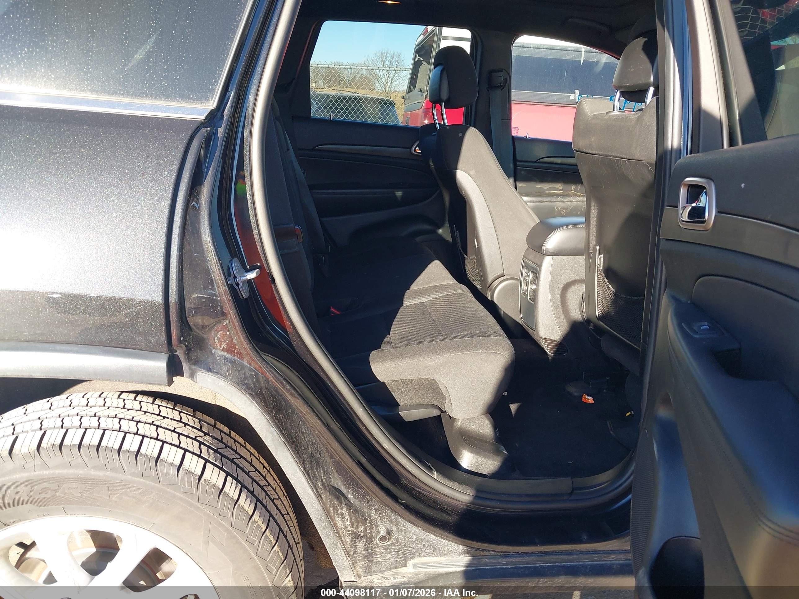 JEEP GRAND image 8